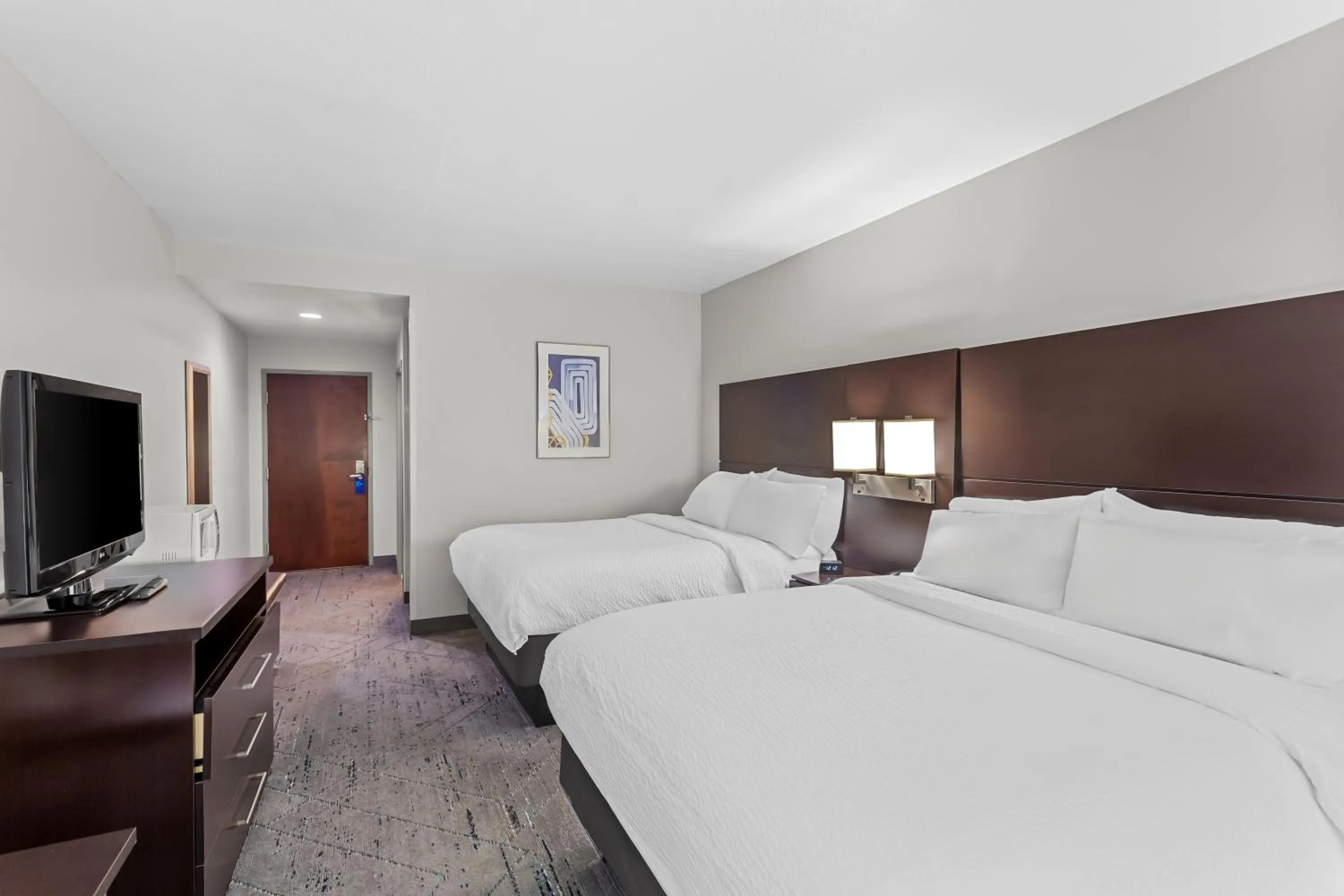 Bedroom in Holiday Inn Express & Suites Cross Lanes by IHG