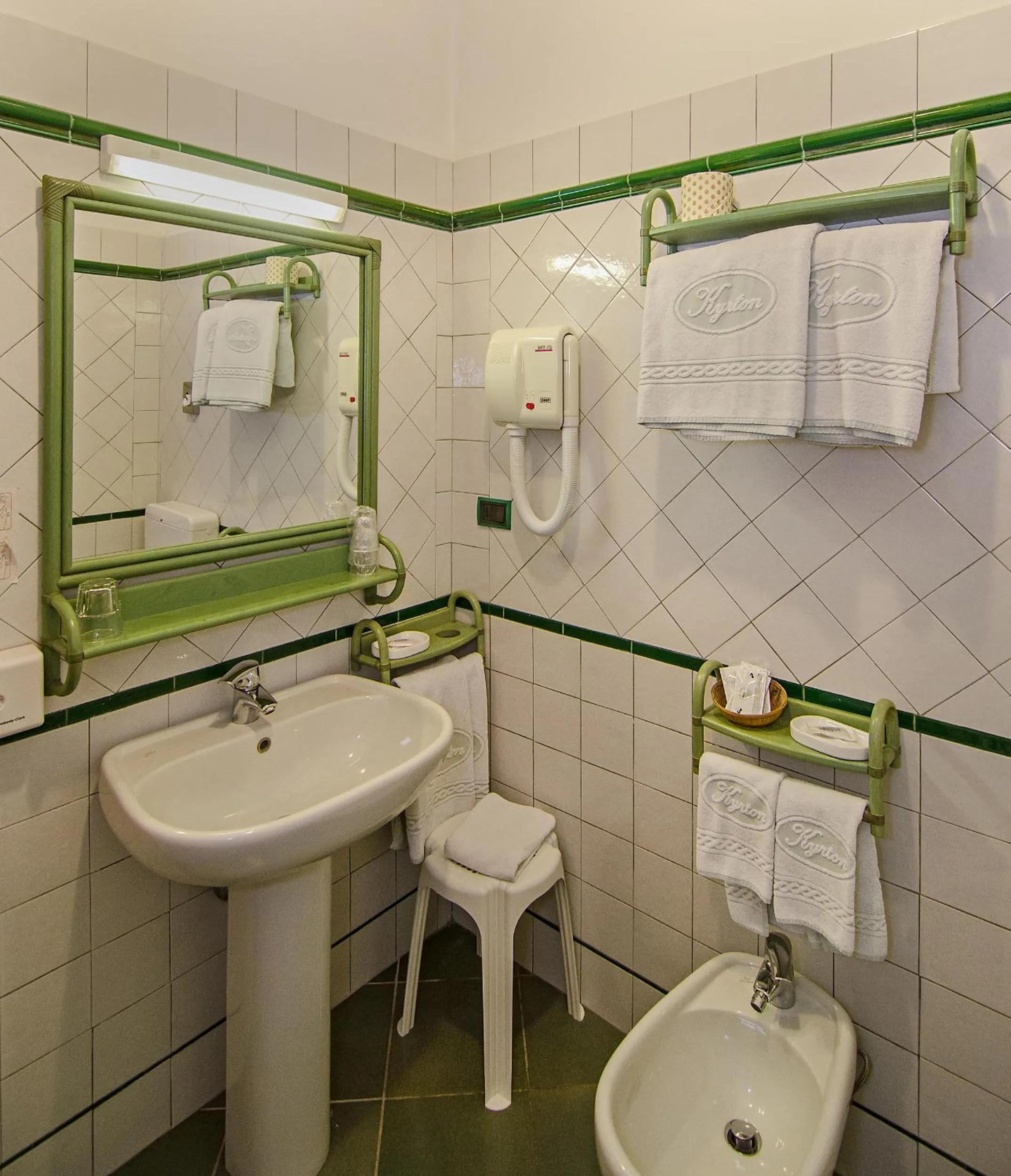 Bathroom in Hotel Kyrton