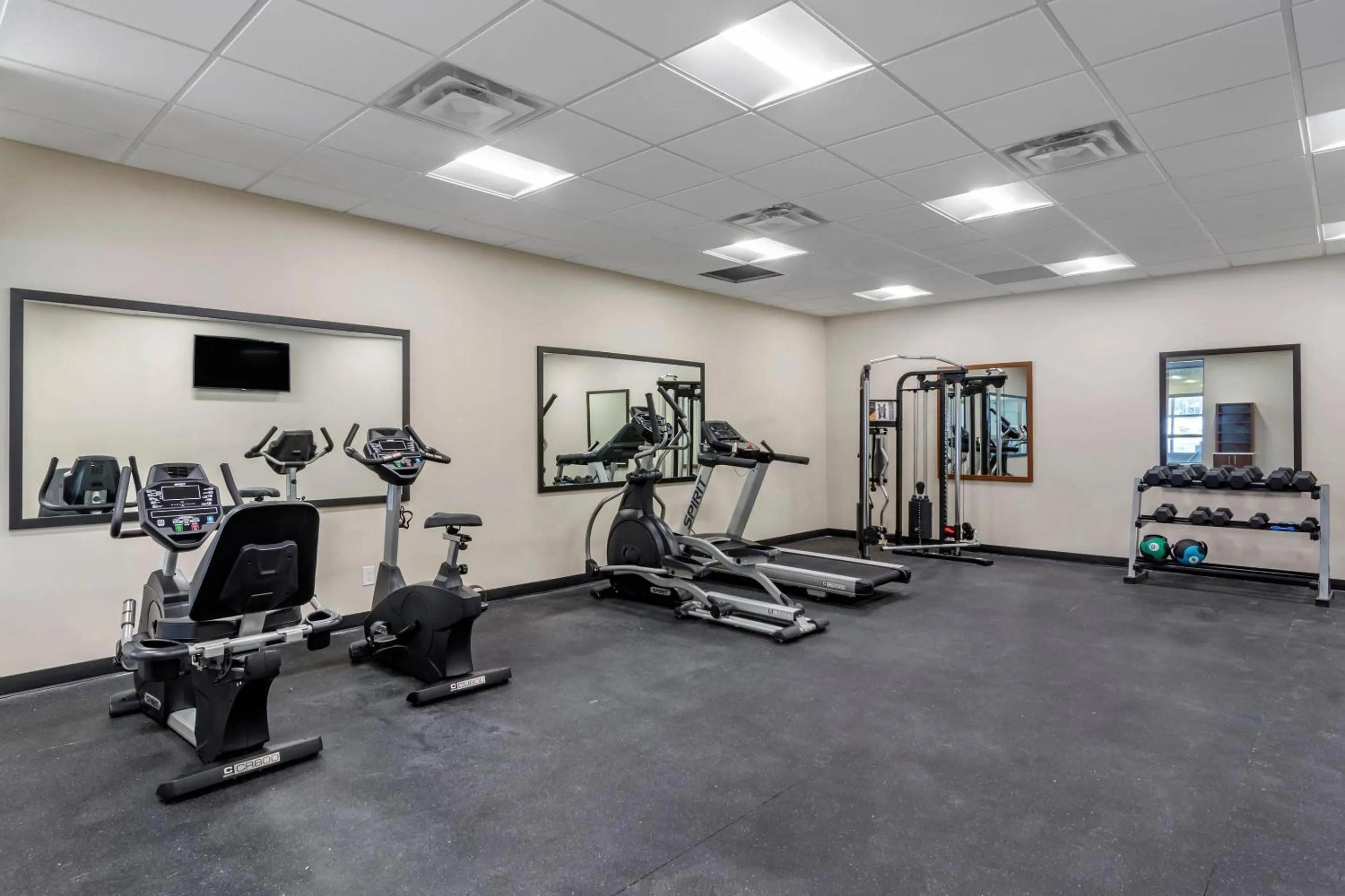 Fitness centre/facilities in Comfort Inn & Suites