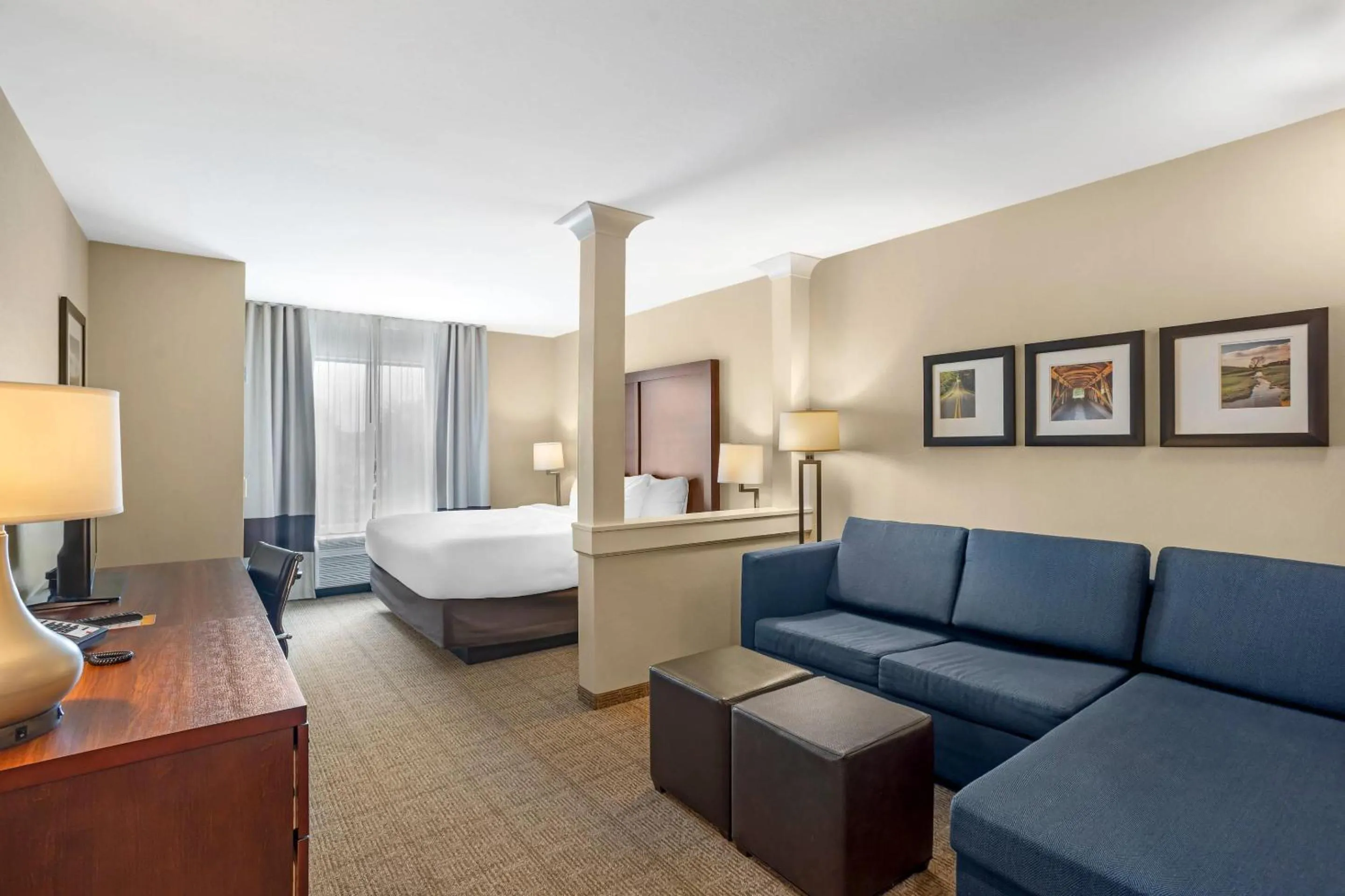 Bedroom, Bed in Comfort Inn & Suites Gap Amish Country