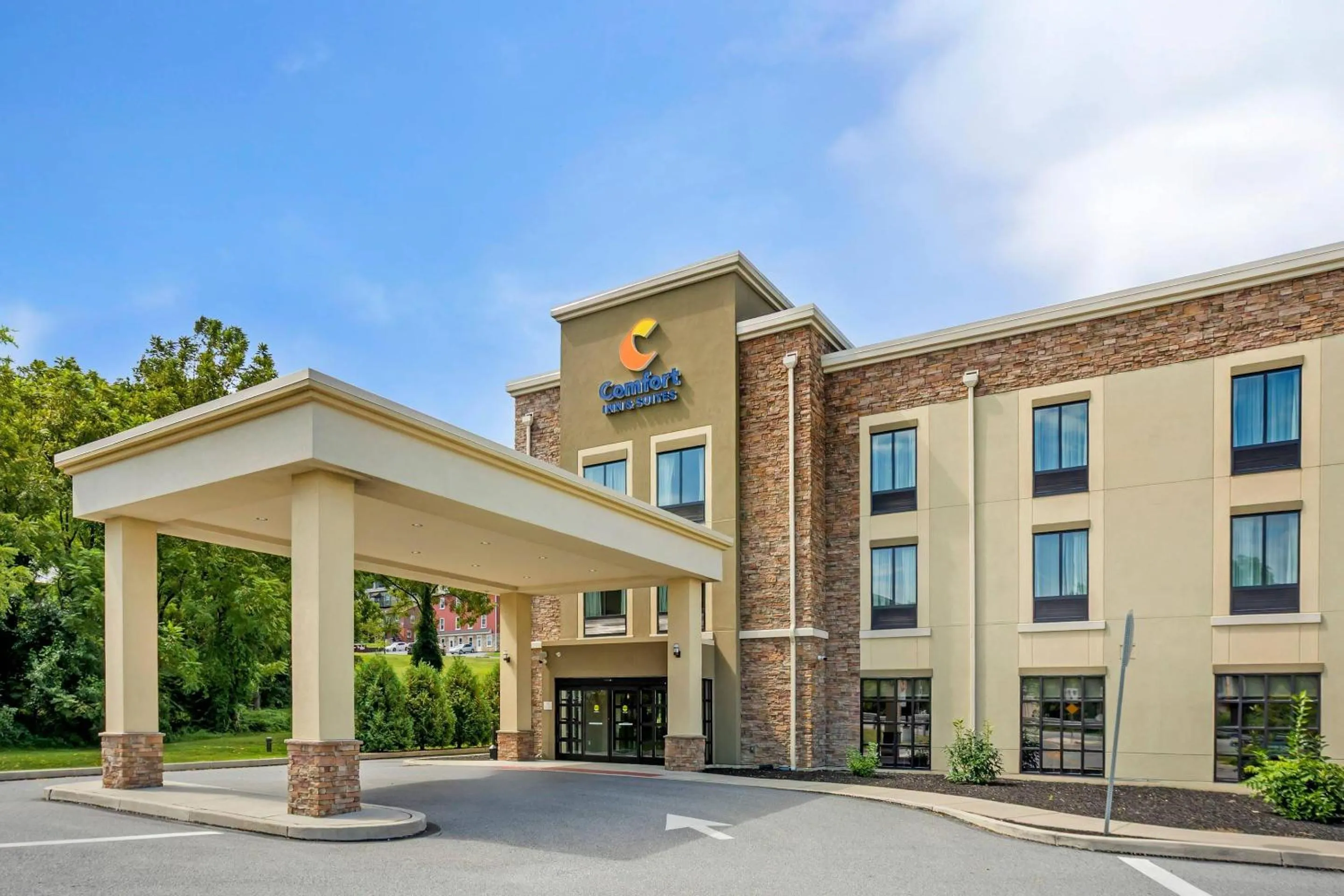 Property building in Comfort Inn & Suites Gap Amish Country