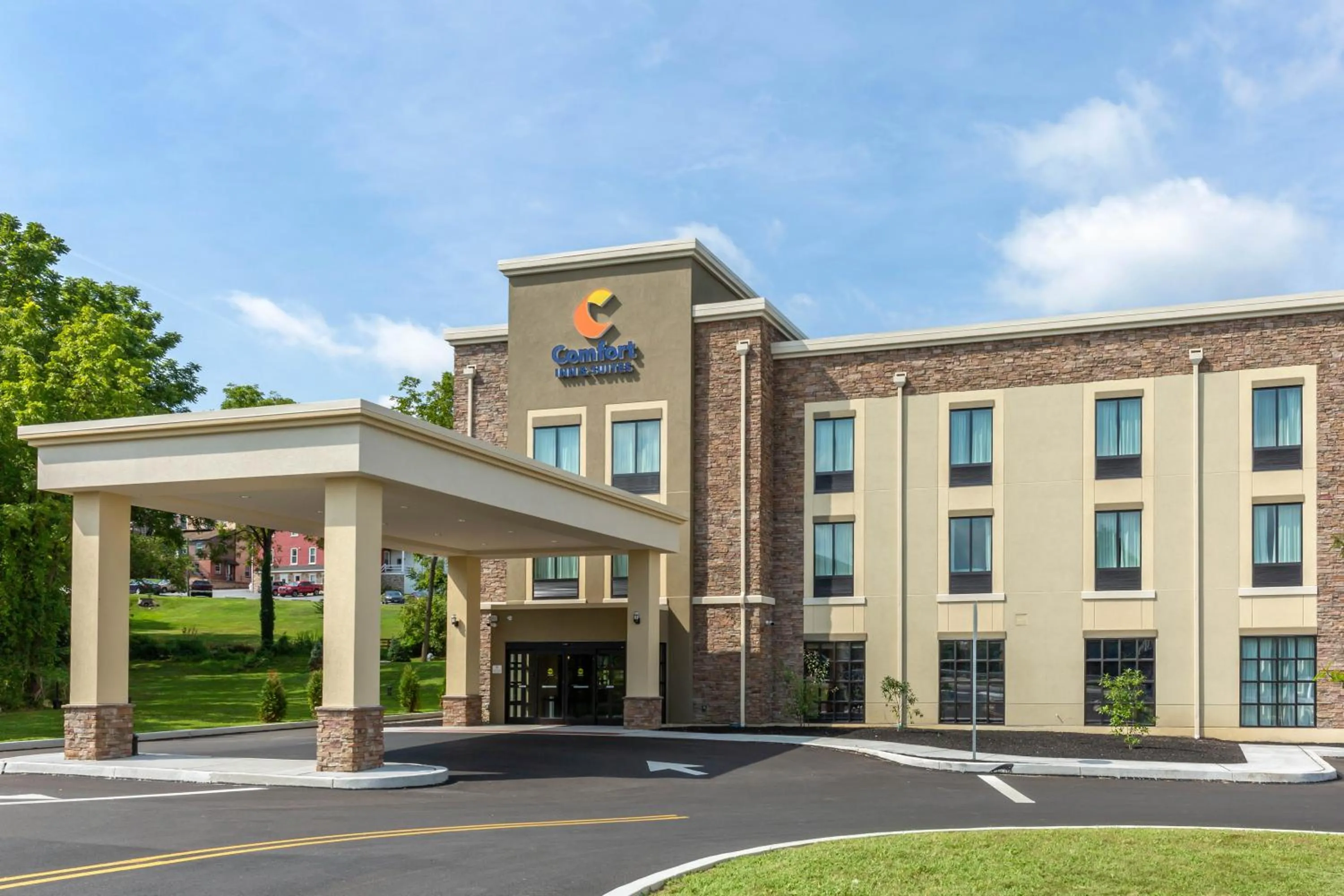 Property building in Comfort Inn & Suites Gap Amish Country