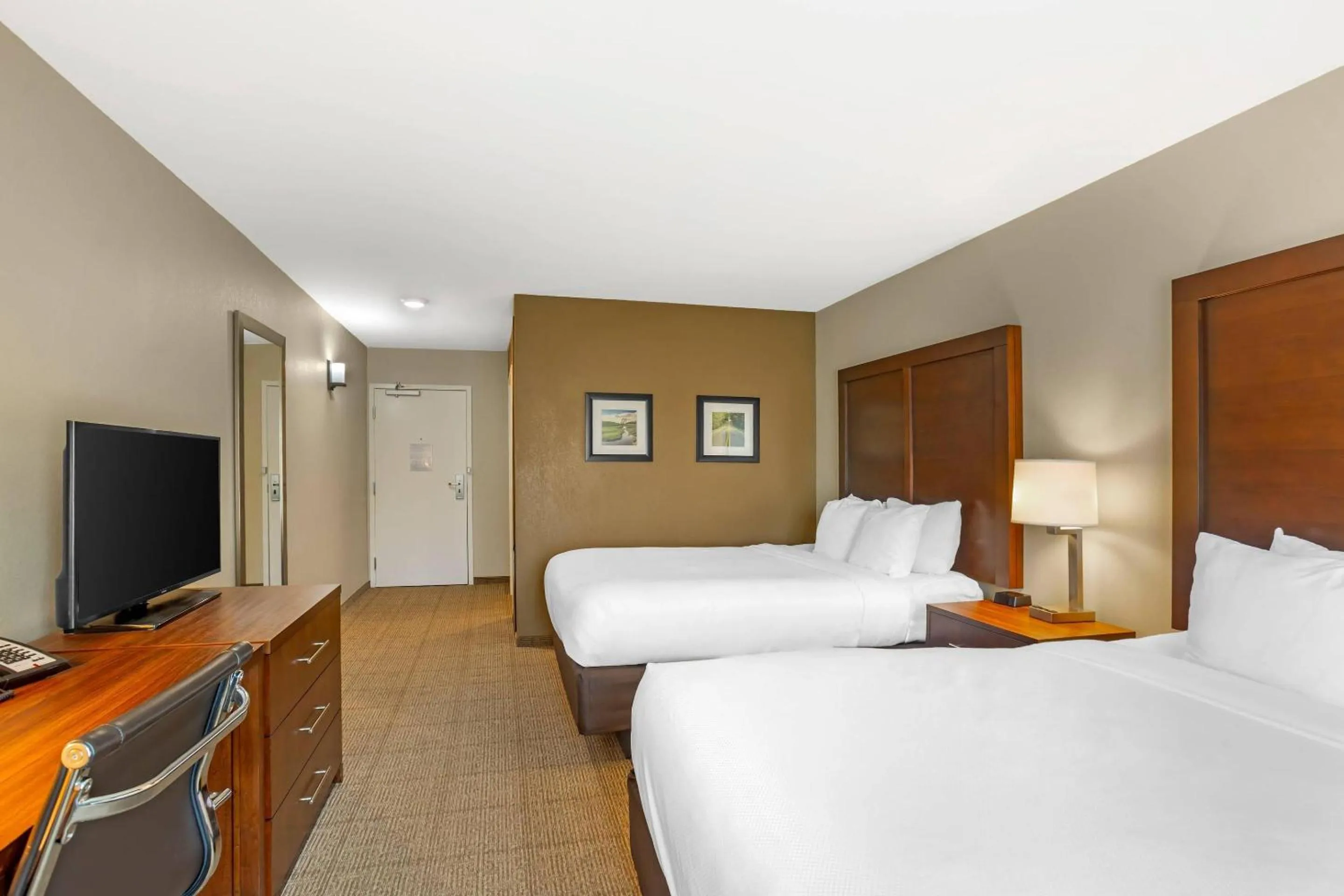 Bedroom, Bed in Comfort Inn & Suites Gap Amish Country