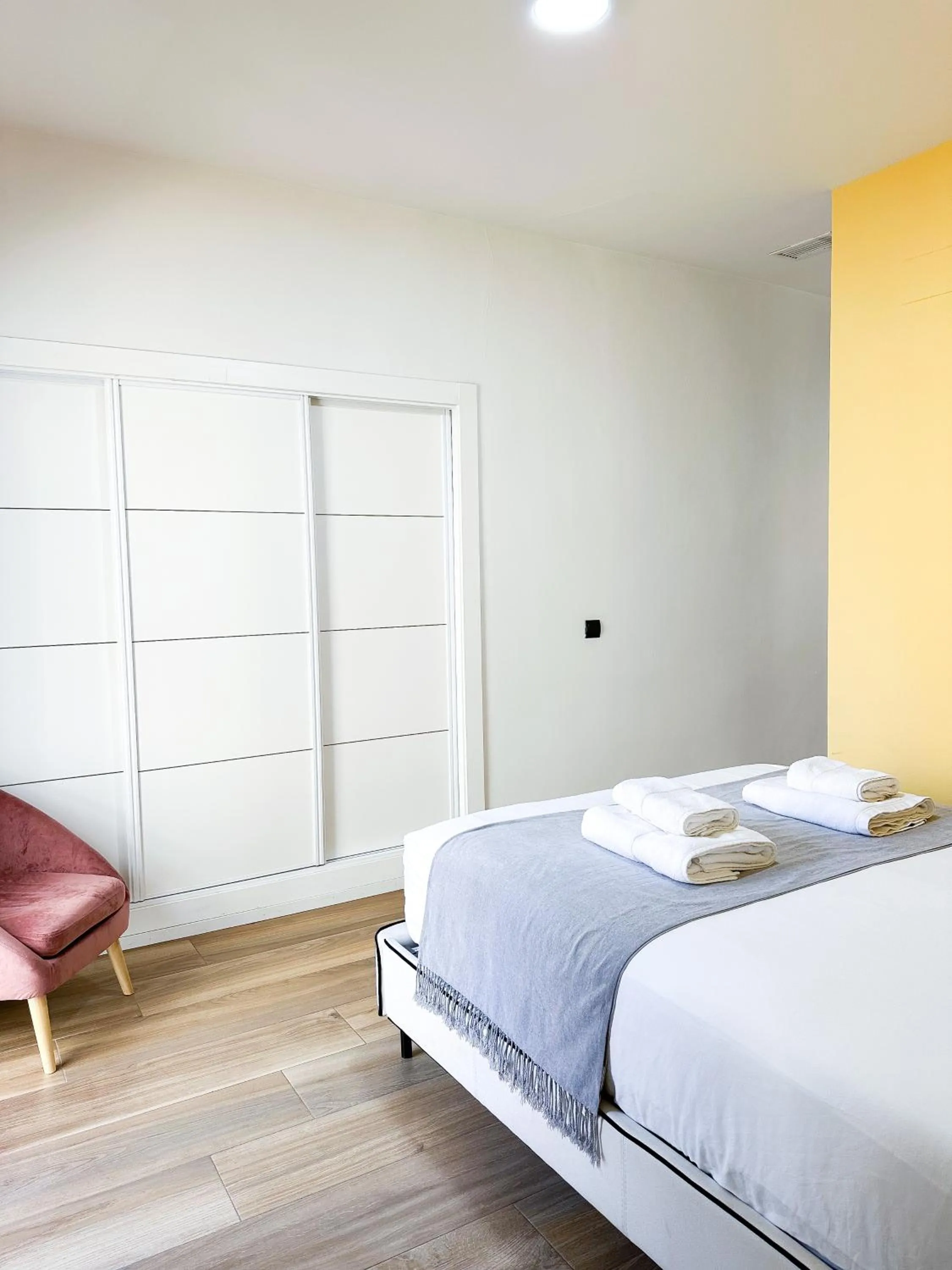 Bedroom, Bed in Aqua Apartments Málaga