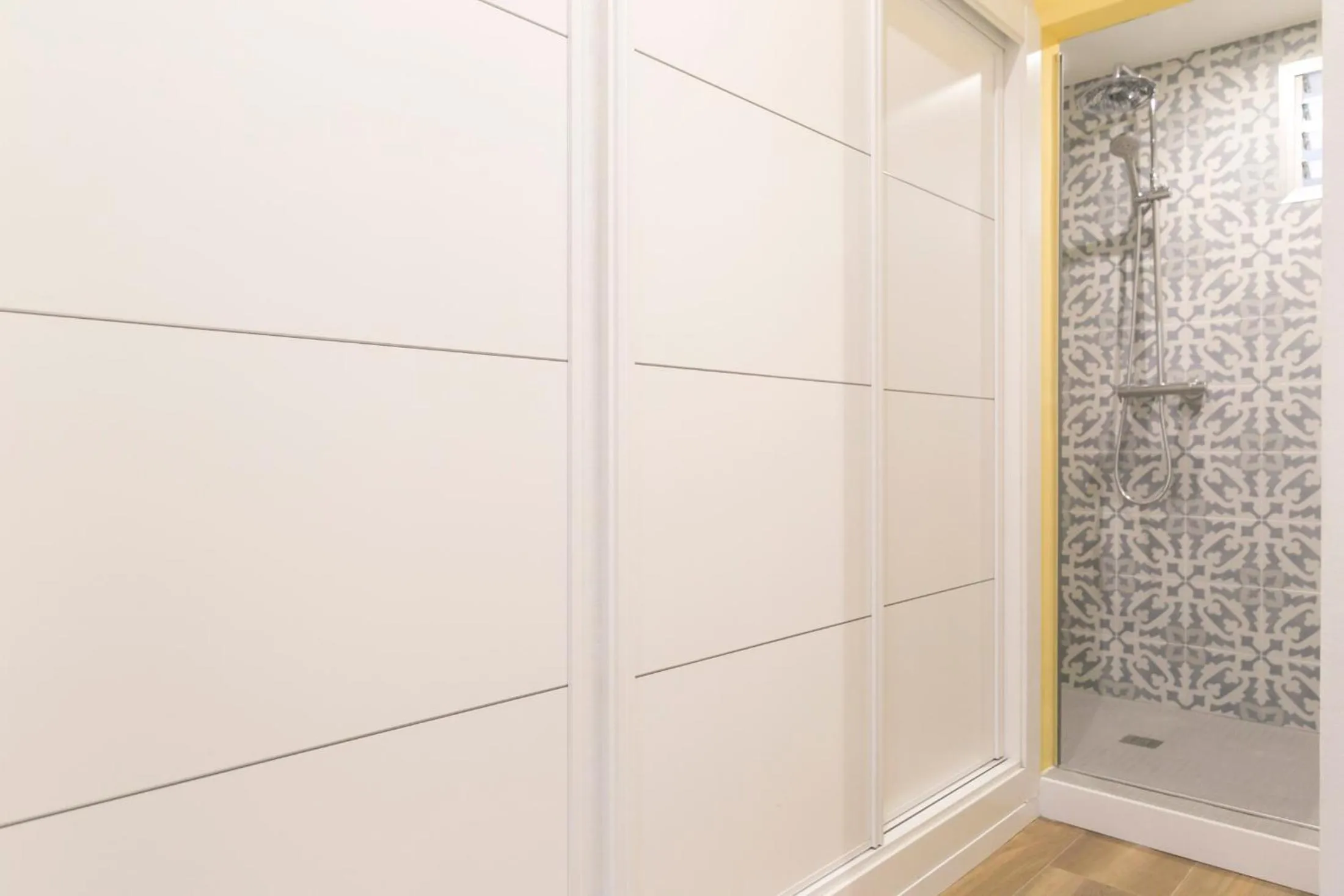 Shower in Aqua Apartments Málaga