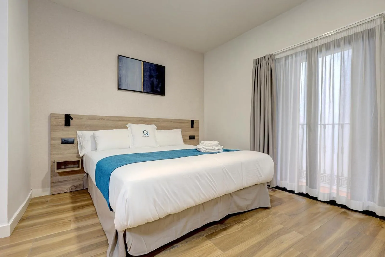 Bed in Aqua Apartments Málaga