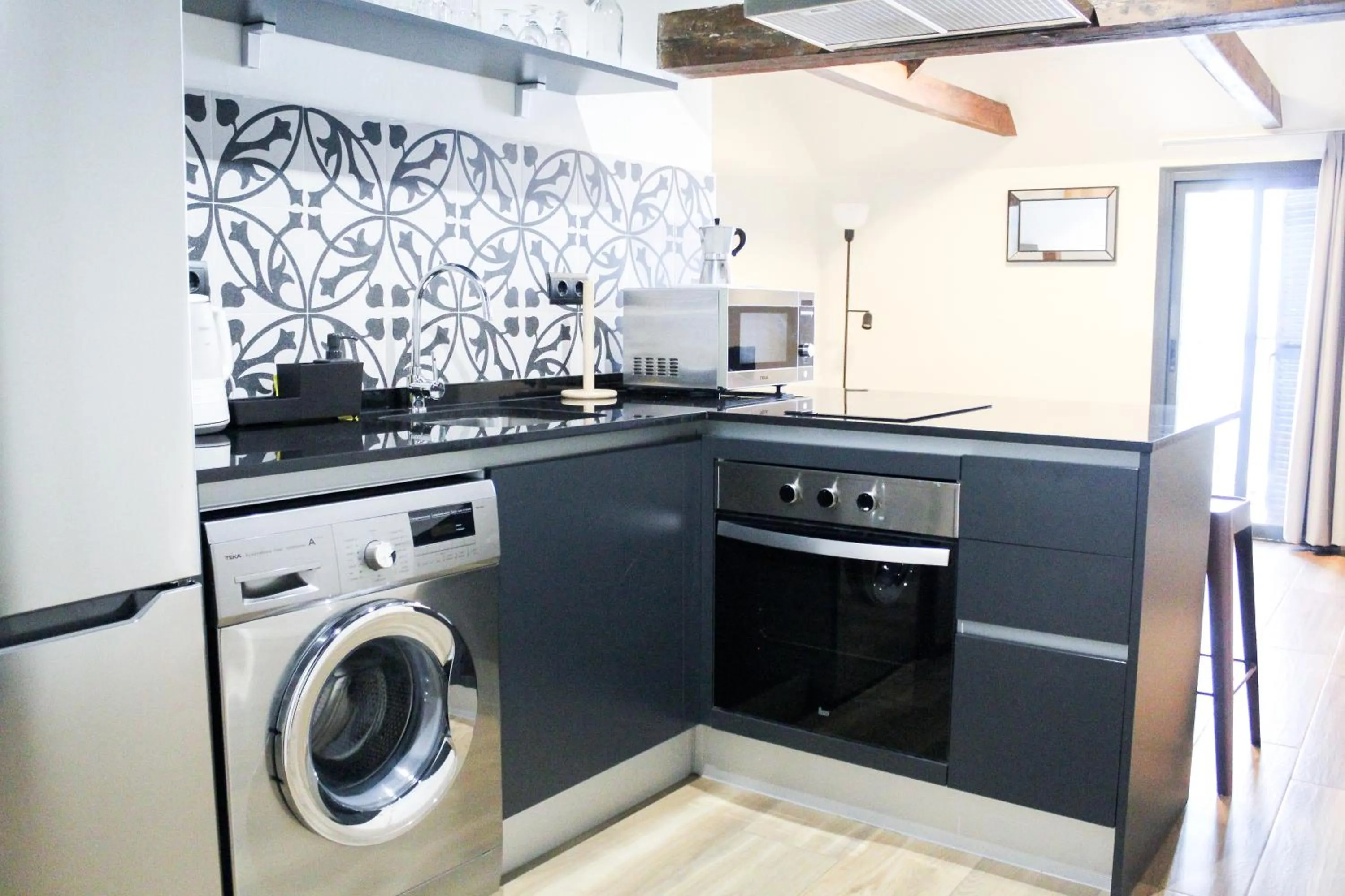 minibar in Aqua Apartments Málaga