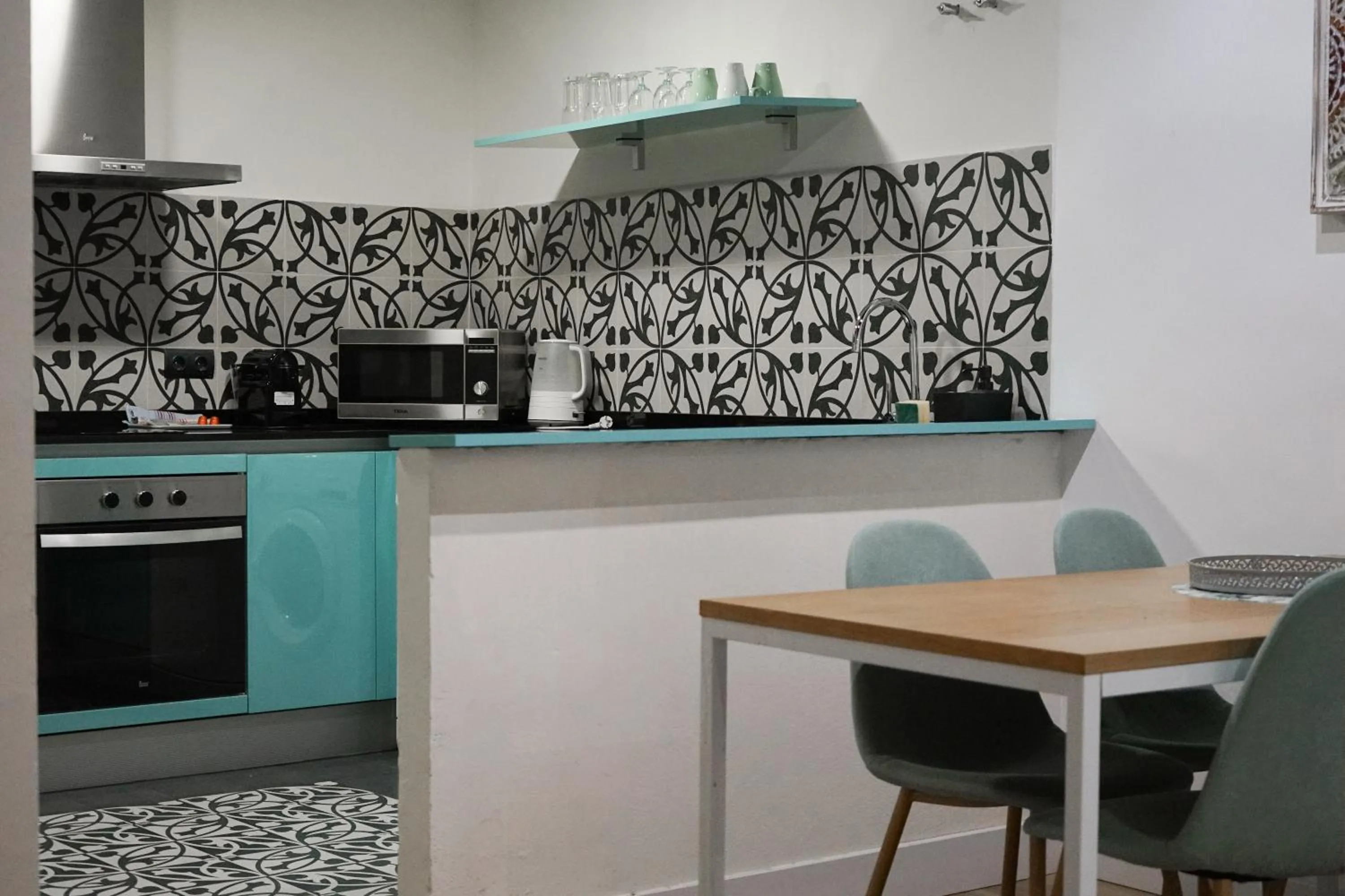 kitchen in Aqua Apartments Málaga