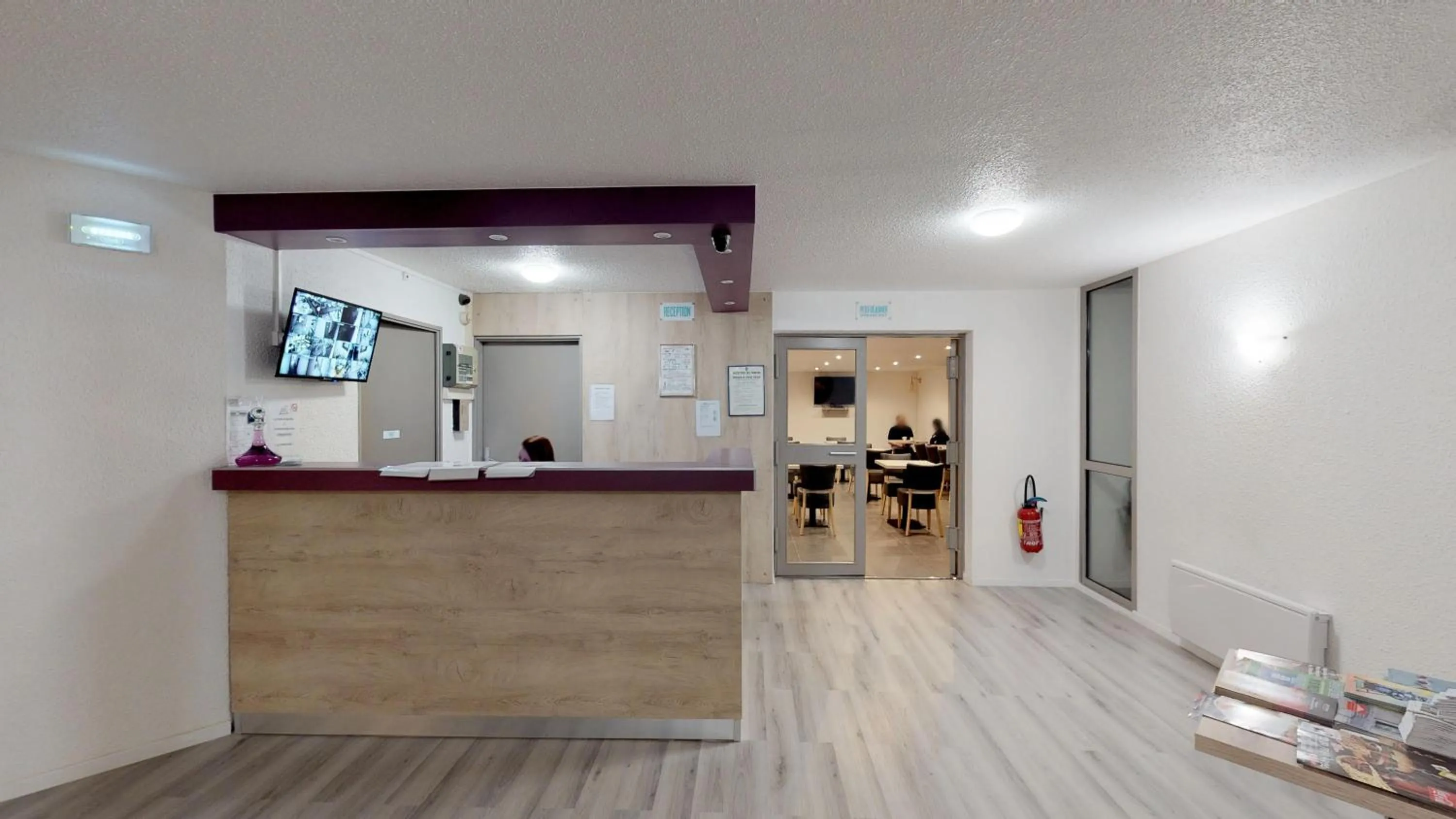 Lobby or reception, Kitchen/Kitchenette in Hôtel du stade ex Kyriad Direct Lille Est Stade Pierre Mauroy