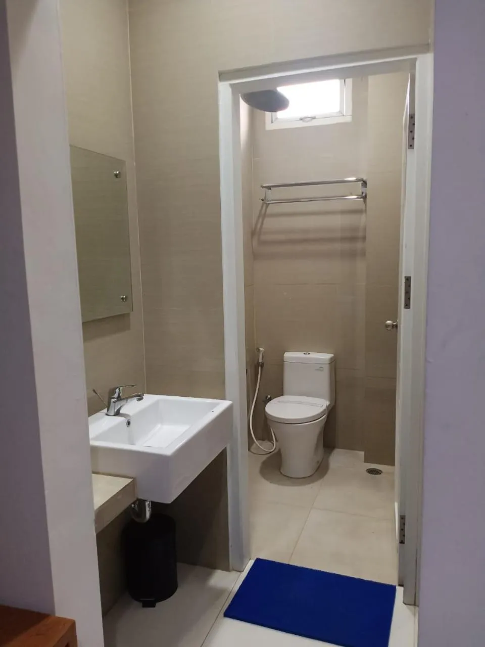 Bathroom in Arawa Traveller's Inn Motel