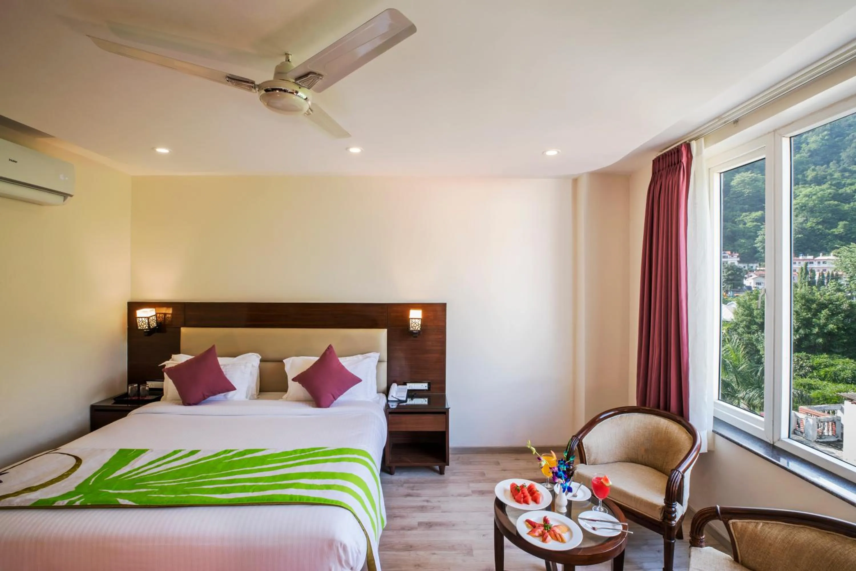 Bed in Regenta Inn On The Ganges Rishikesh