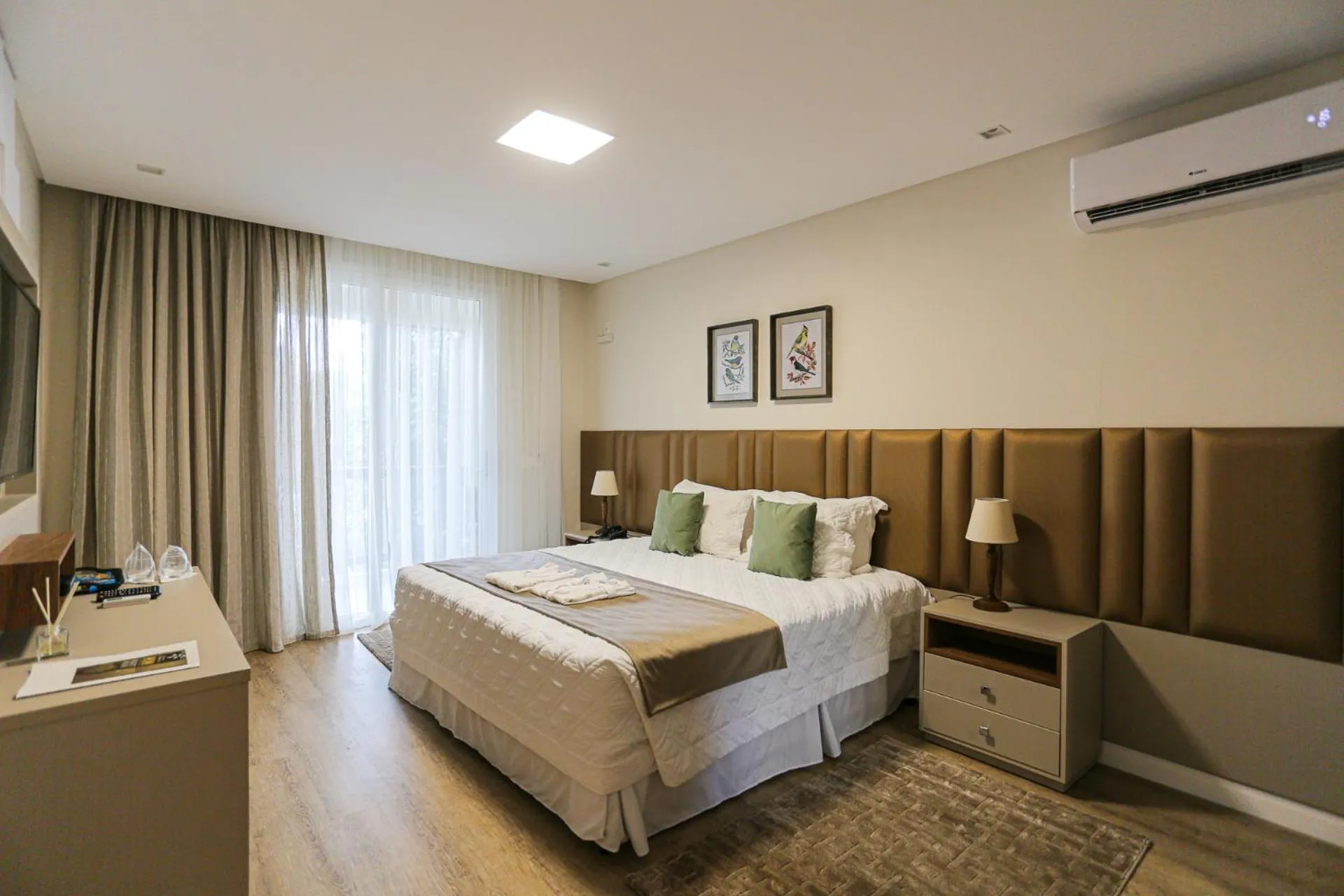 Photo of the whole room, Bed in Estaleiro Guest House