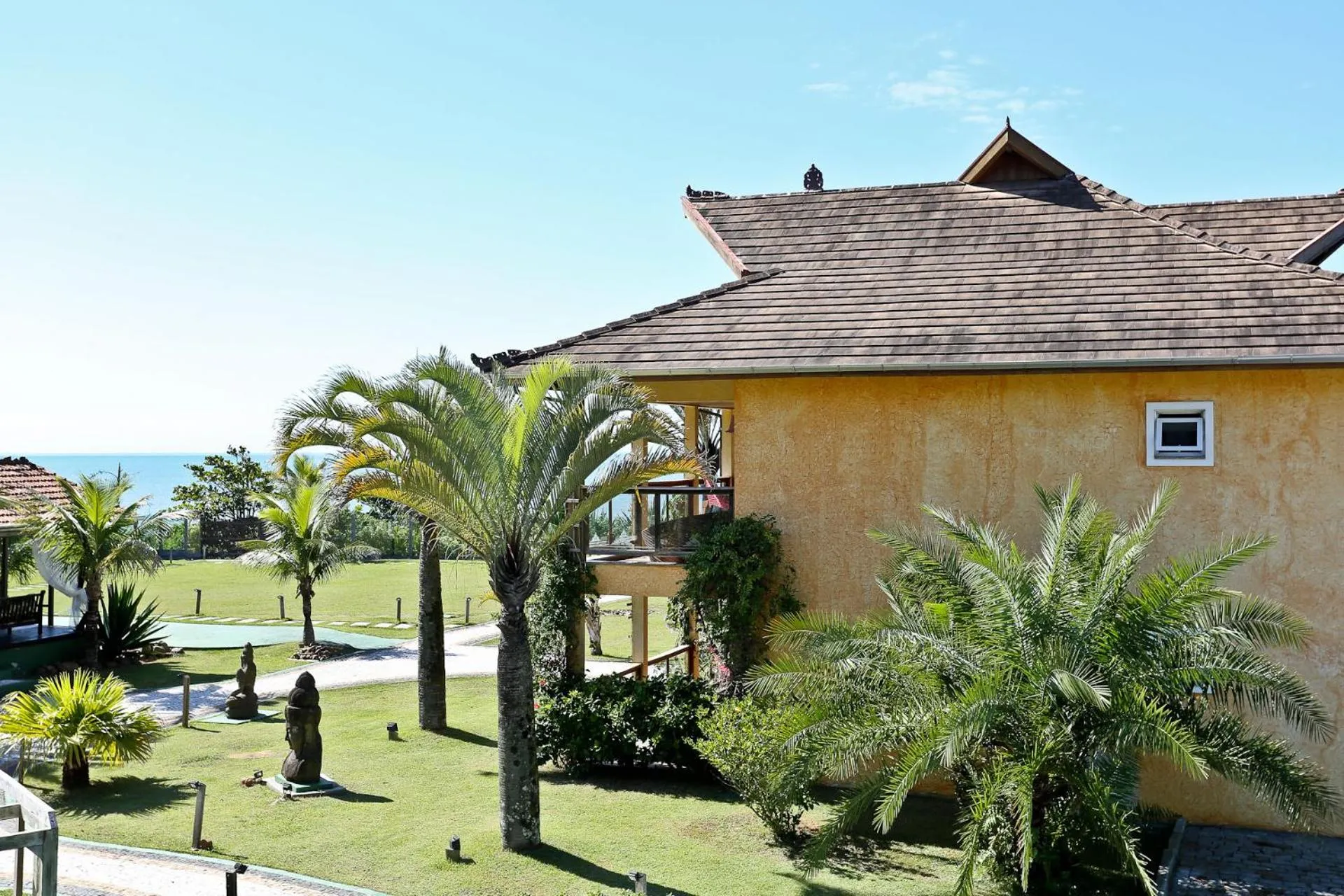 Property building in Estaleiro Guest House