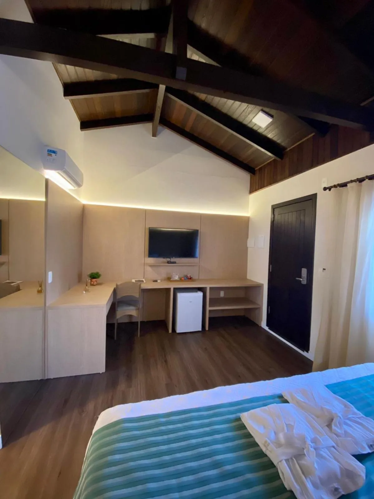 Photo of the whole room, Bed in Estaleiro Guest House