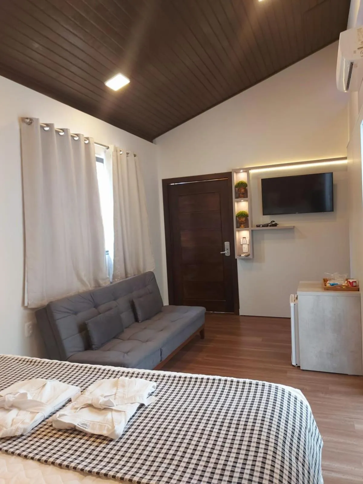 Bed in Estaleiro Guest House