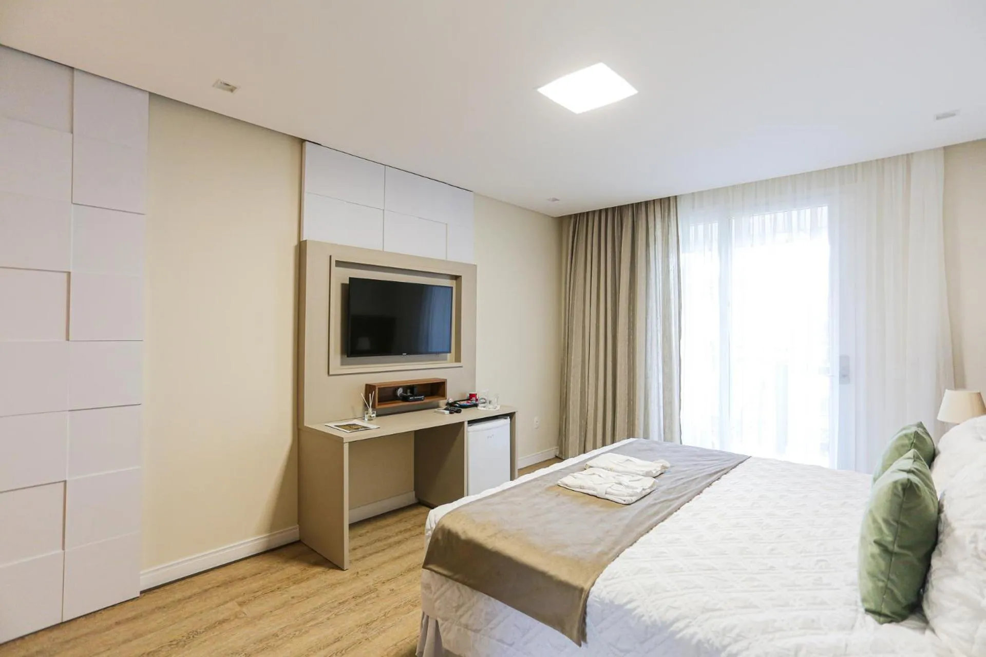 Bed in Estaleiro Guest House