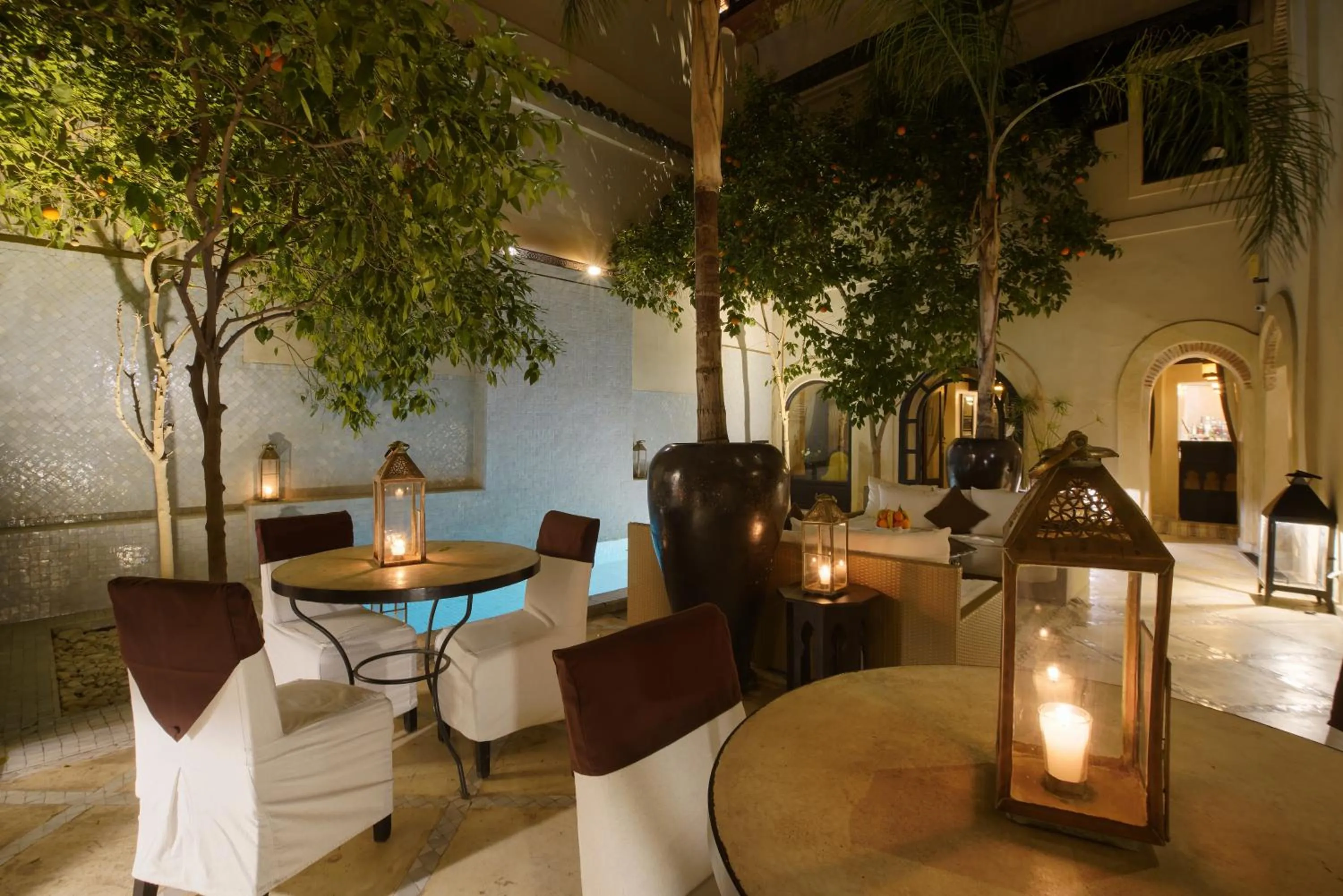 Restaurant/places to eat in Riad Kheirredine