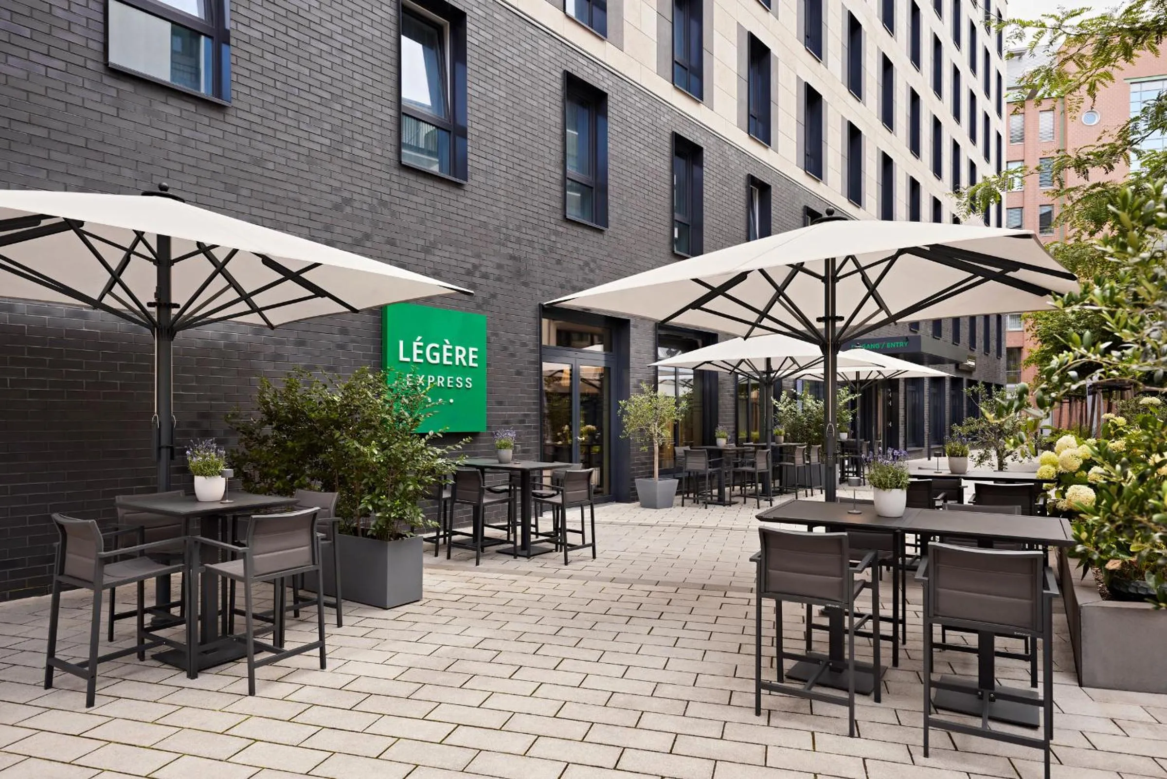 Property building in LEGERE EXPRESS Leipzig