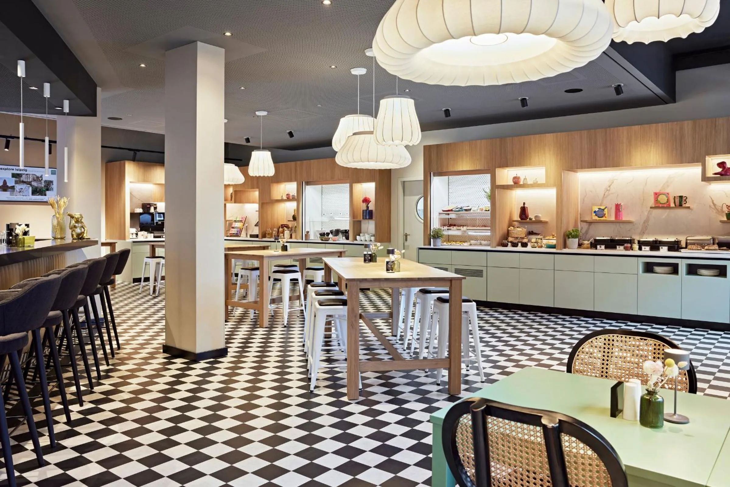 Restaurant/places to eat in LEGERE EXPRESS Leipzig