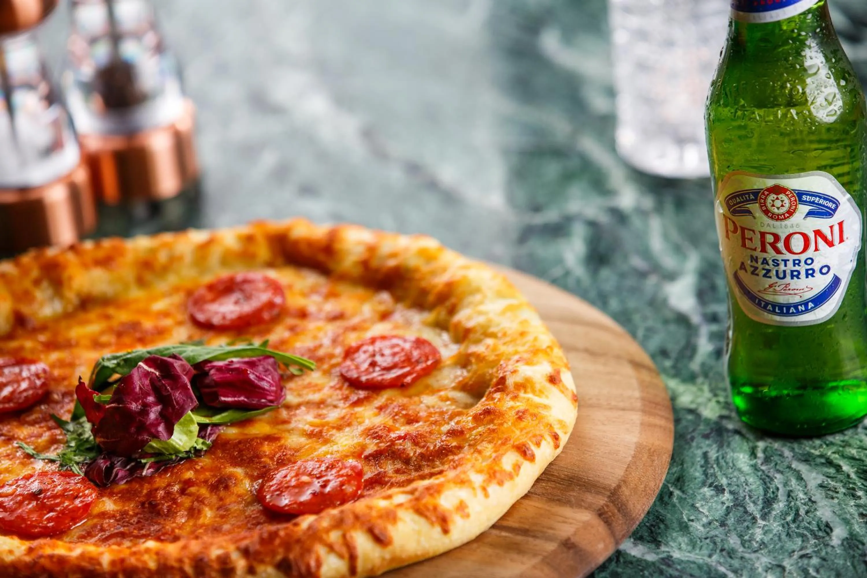 Food and drinks in IBIS STYLES London Heathrow East