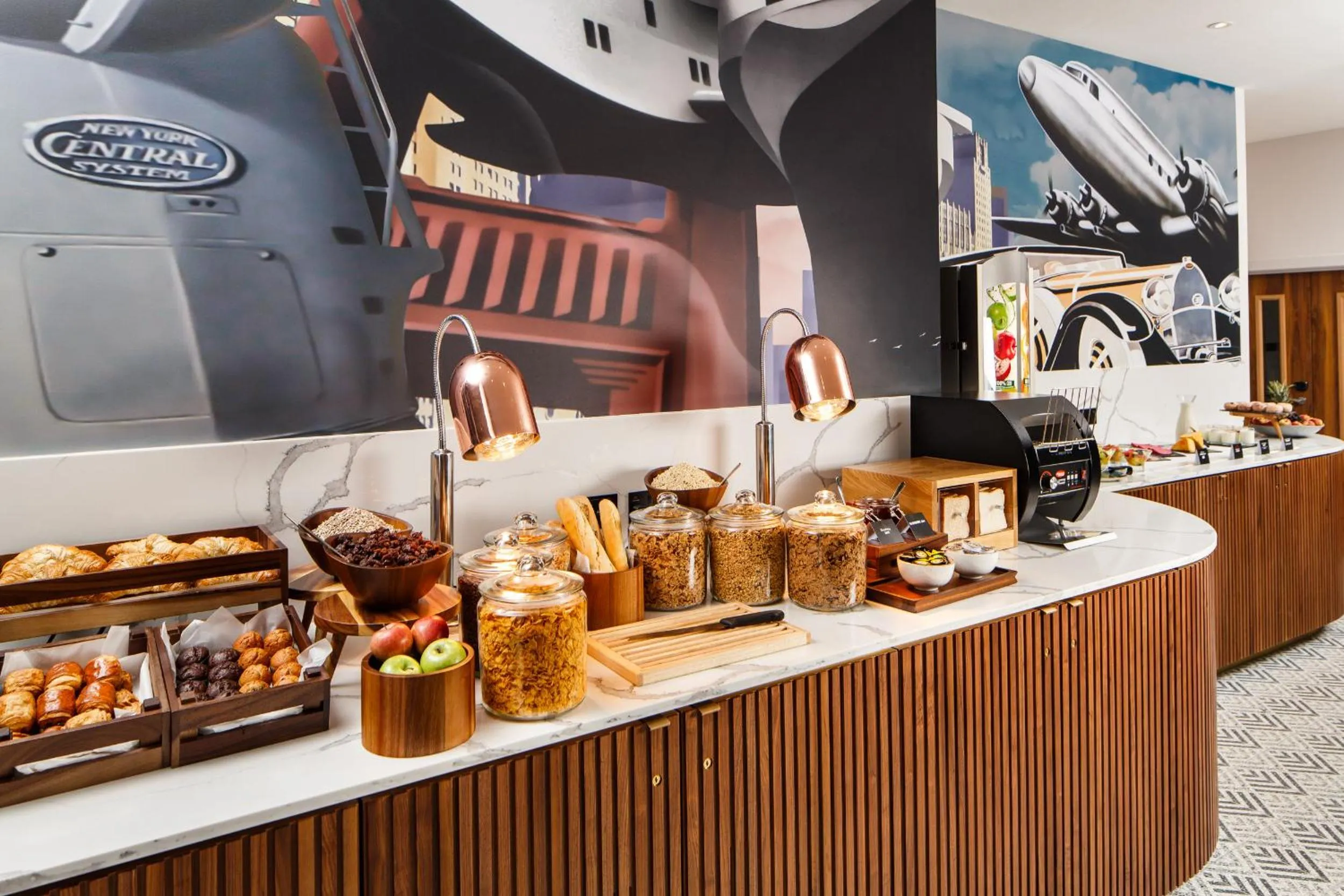 Breakfast in IBIS STYLES London Heathrow East