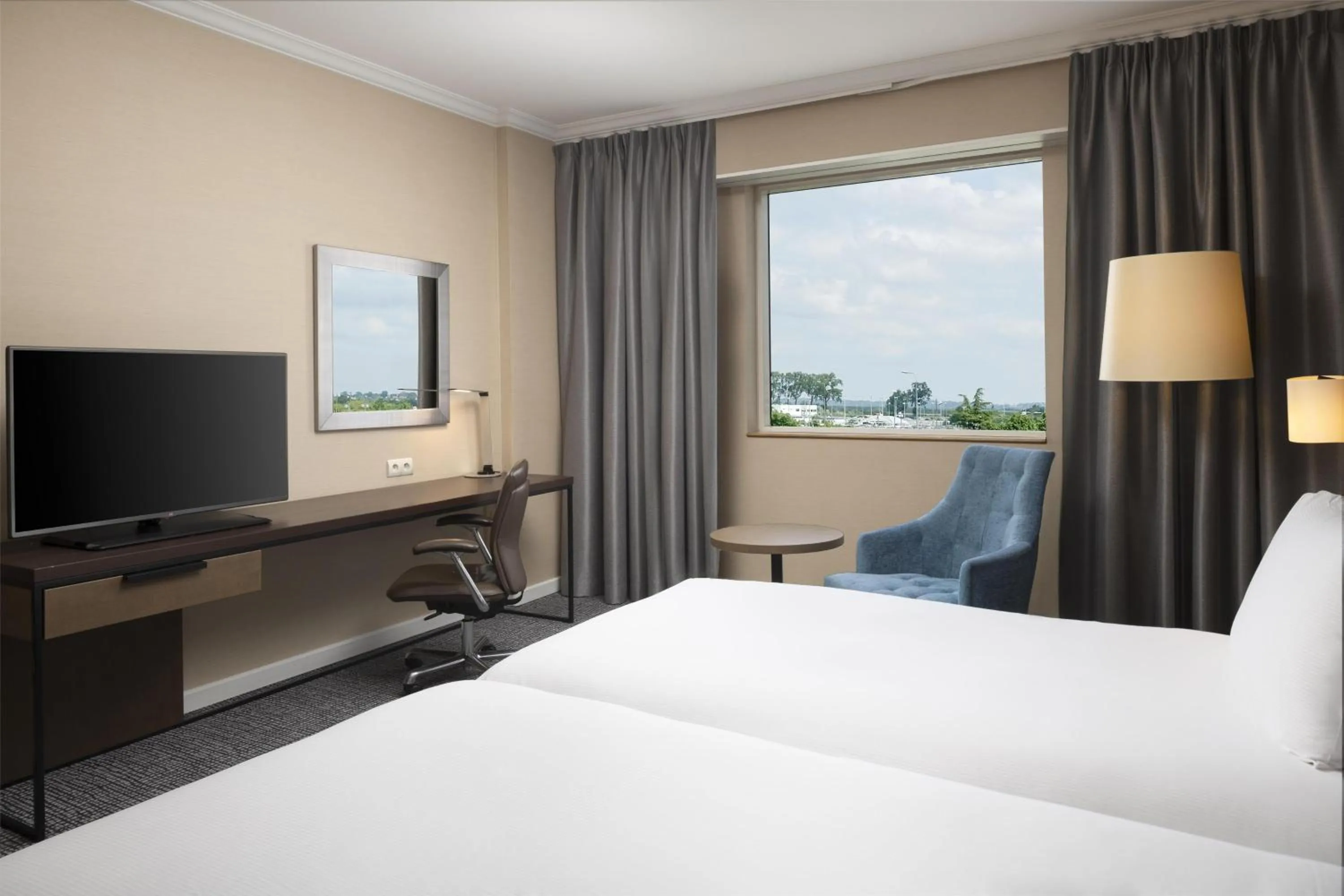 Bed in Hilton Paris Charles De Gaulle Airport