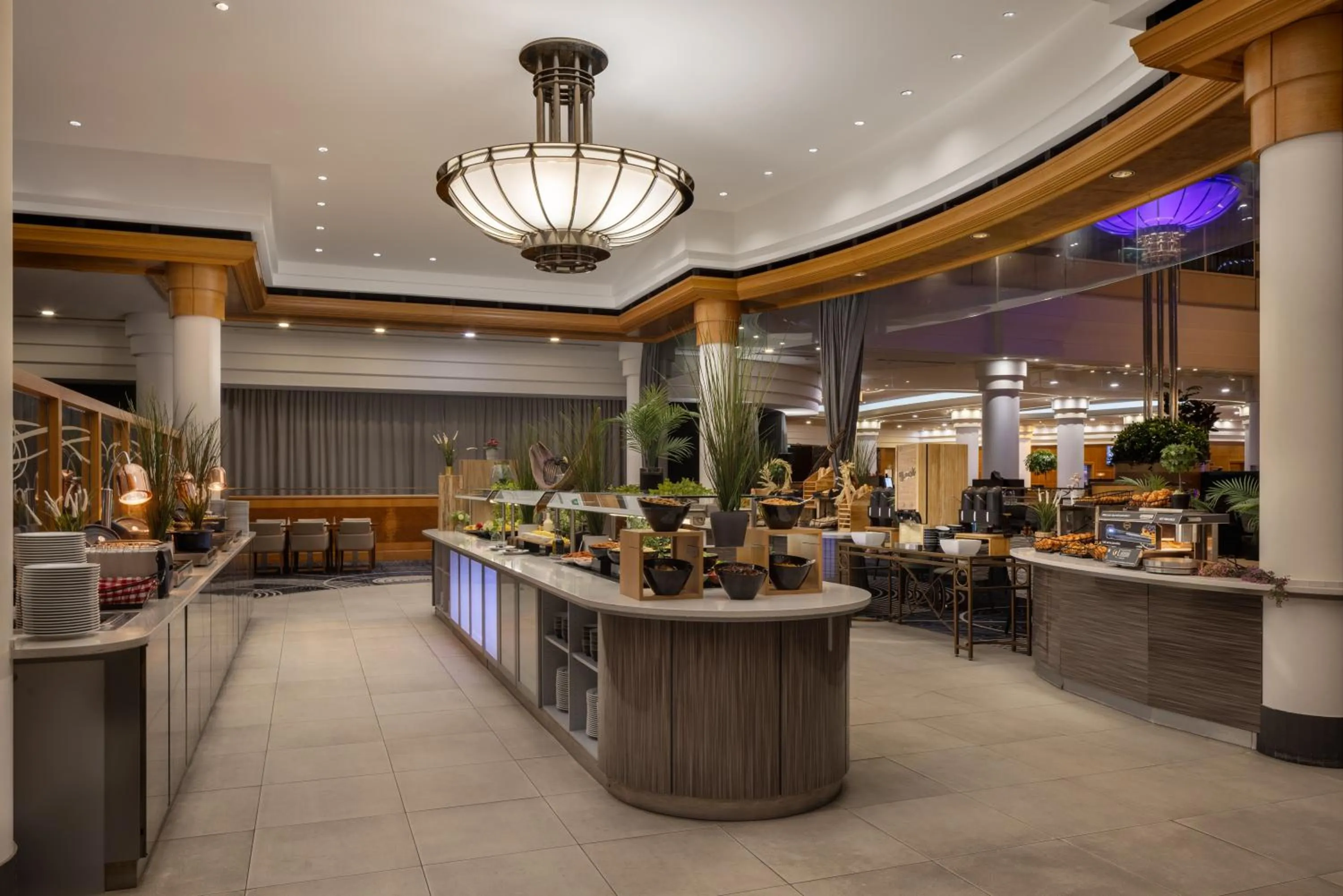 Breakfast in Hilton Paris Charles De Gaulle Airport