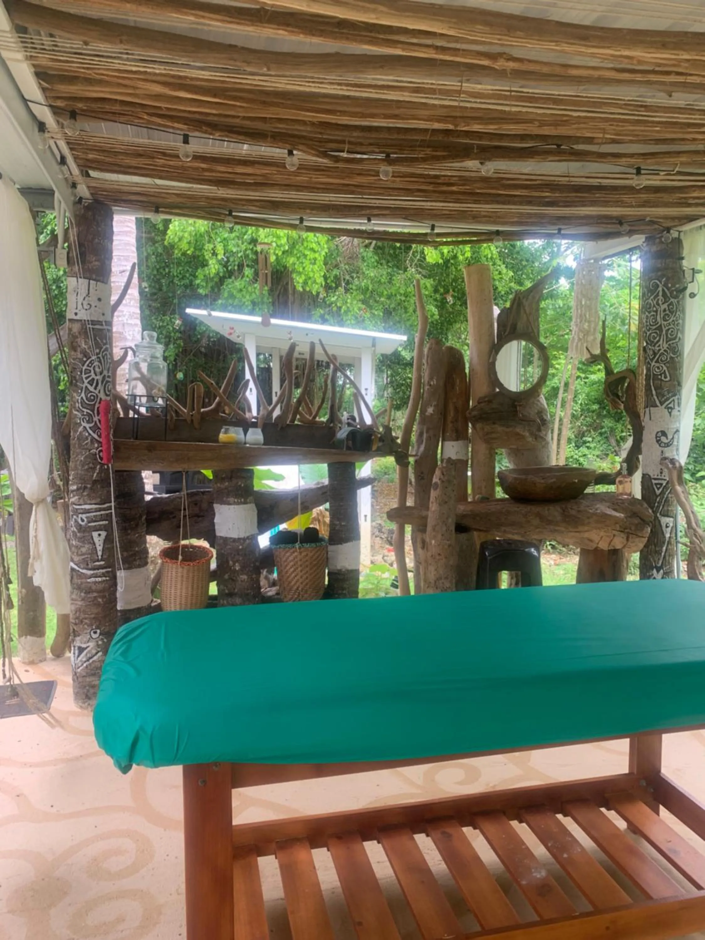 Garden view in Casa de las Flores tropical