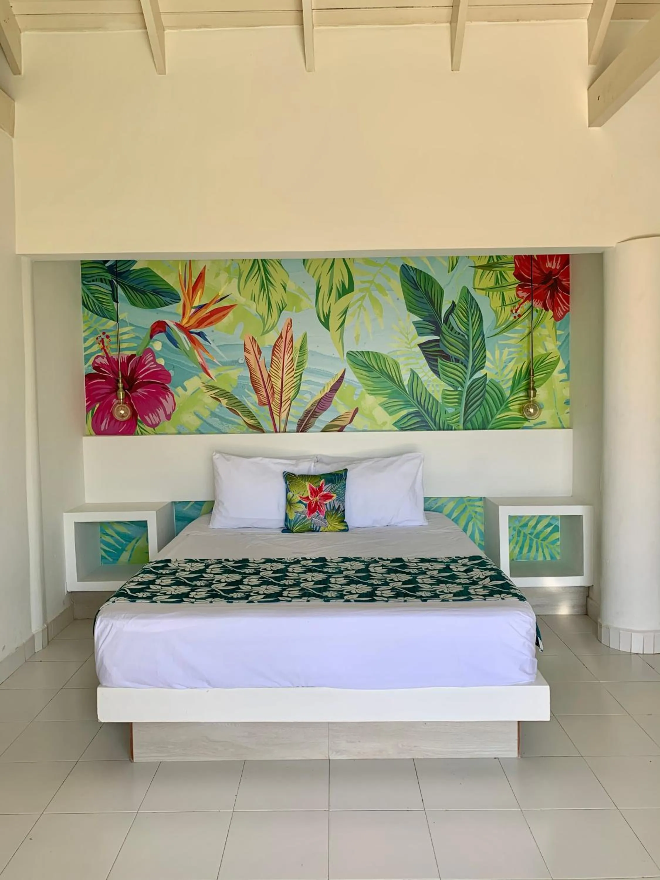 Bedroom, Bed in Casa de las Flores tropical