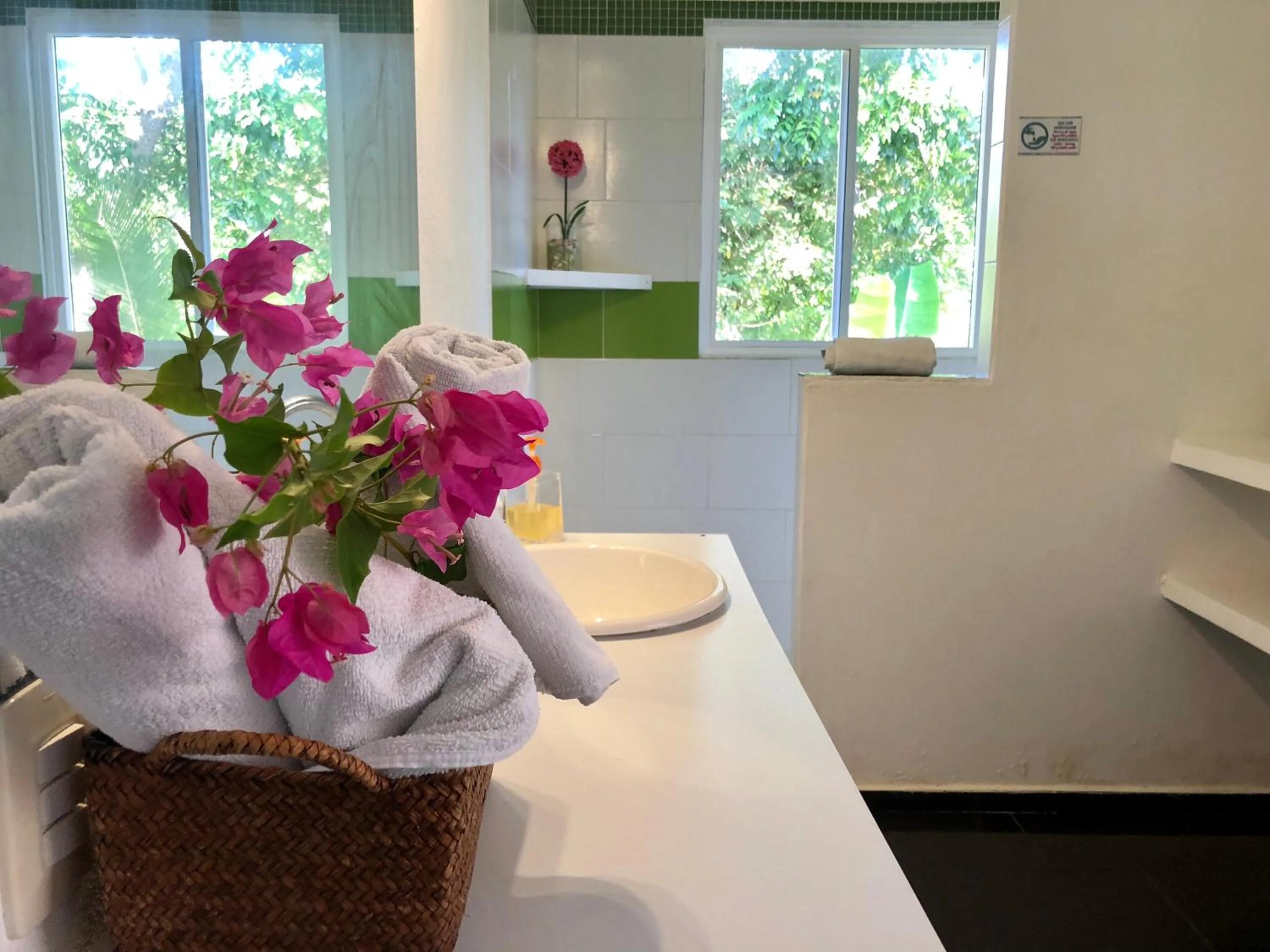 Bathroom in Casa de las Flores tropical