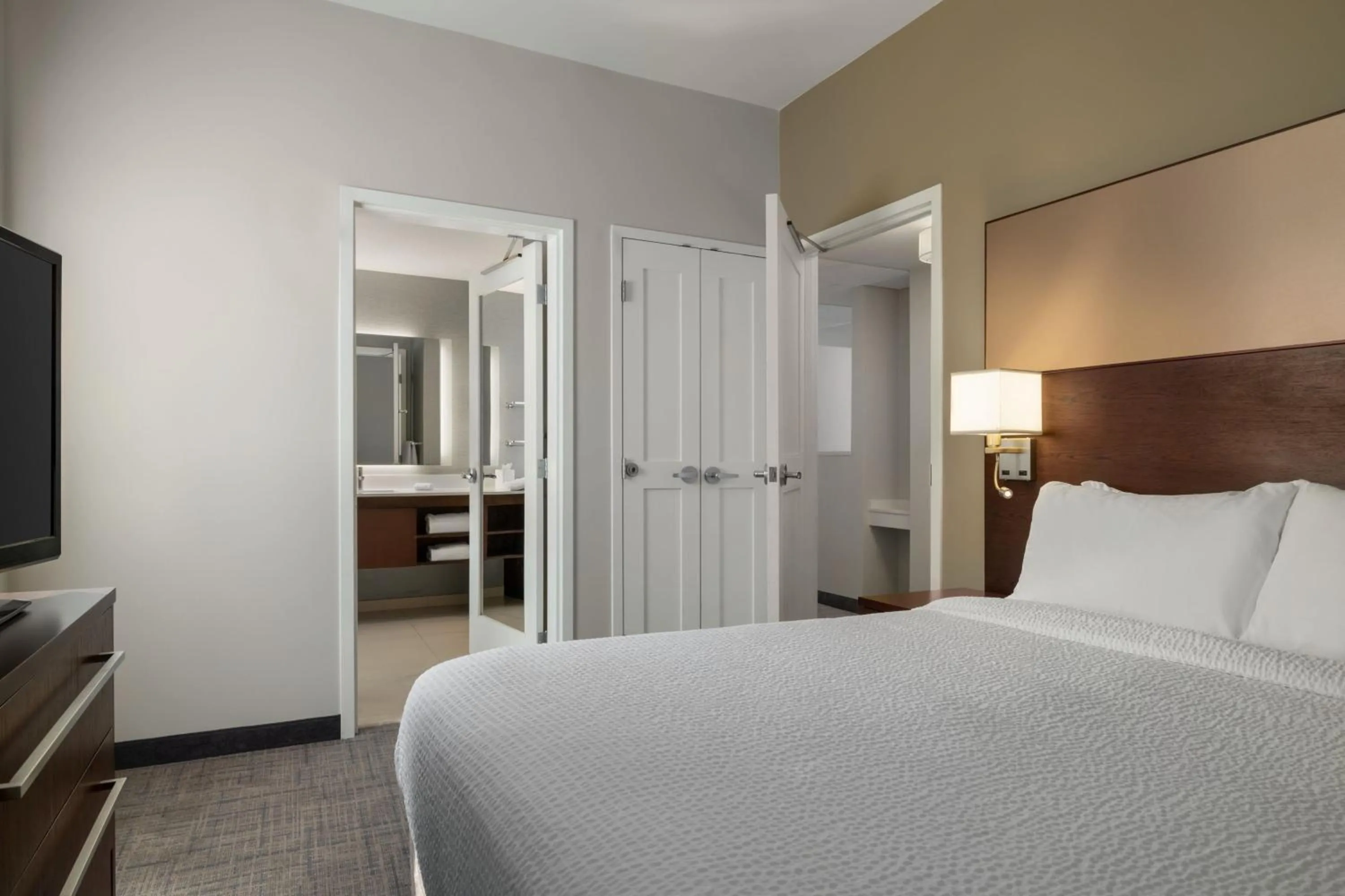Bedroom, Bed in Residence Inn by Marriott Omaha Downtown Old Market Area