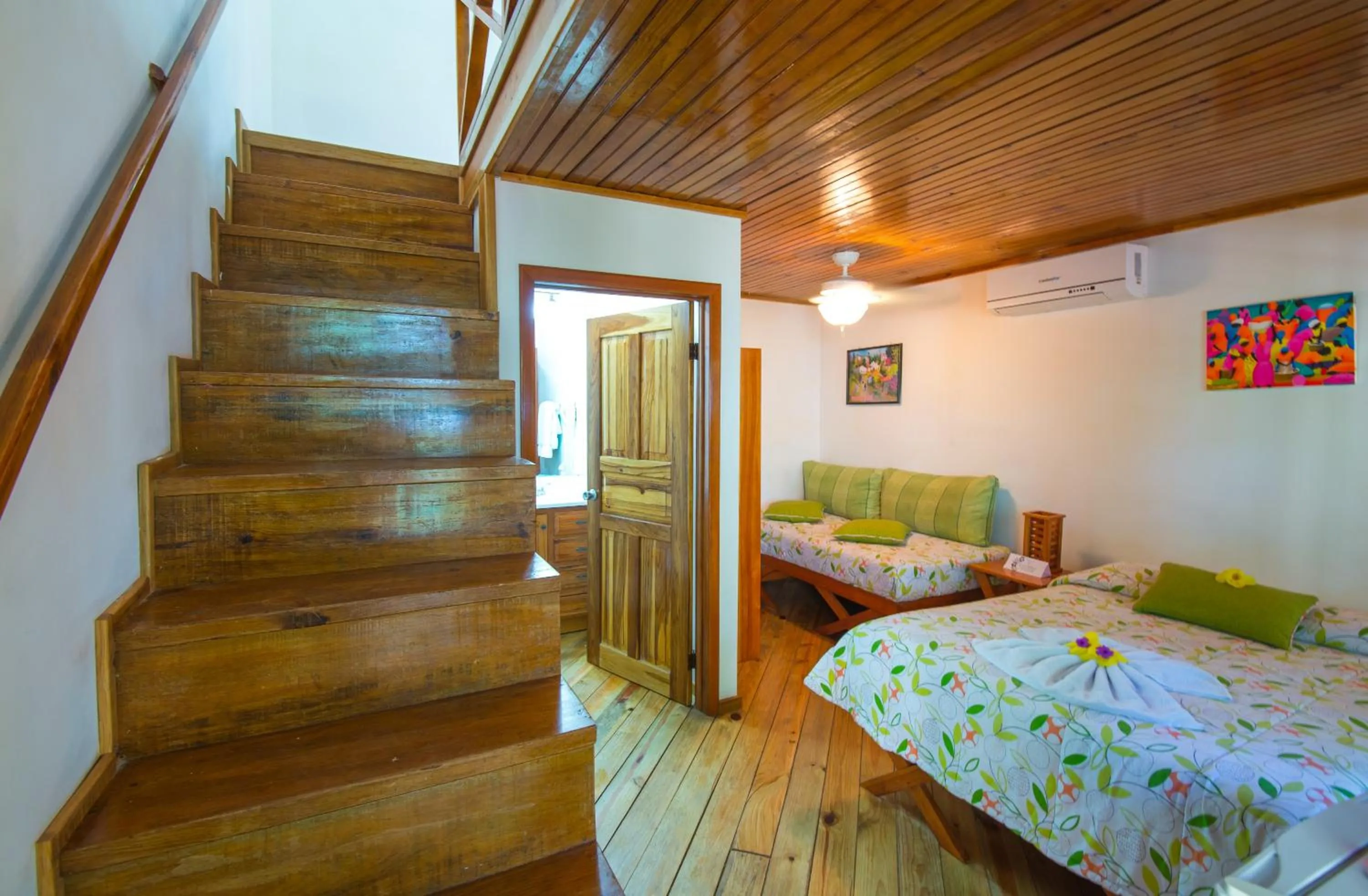 Photo of the whole room, Bed in Las Rocas Resort and Dive Center