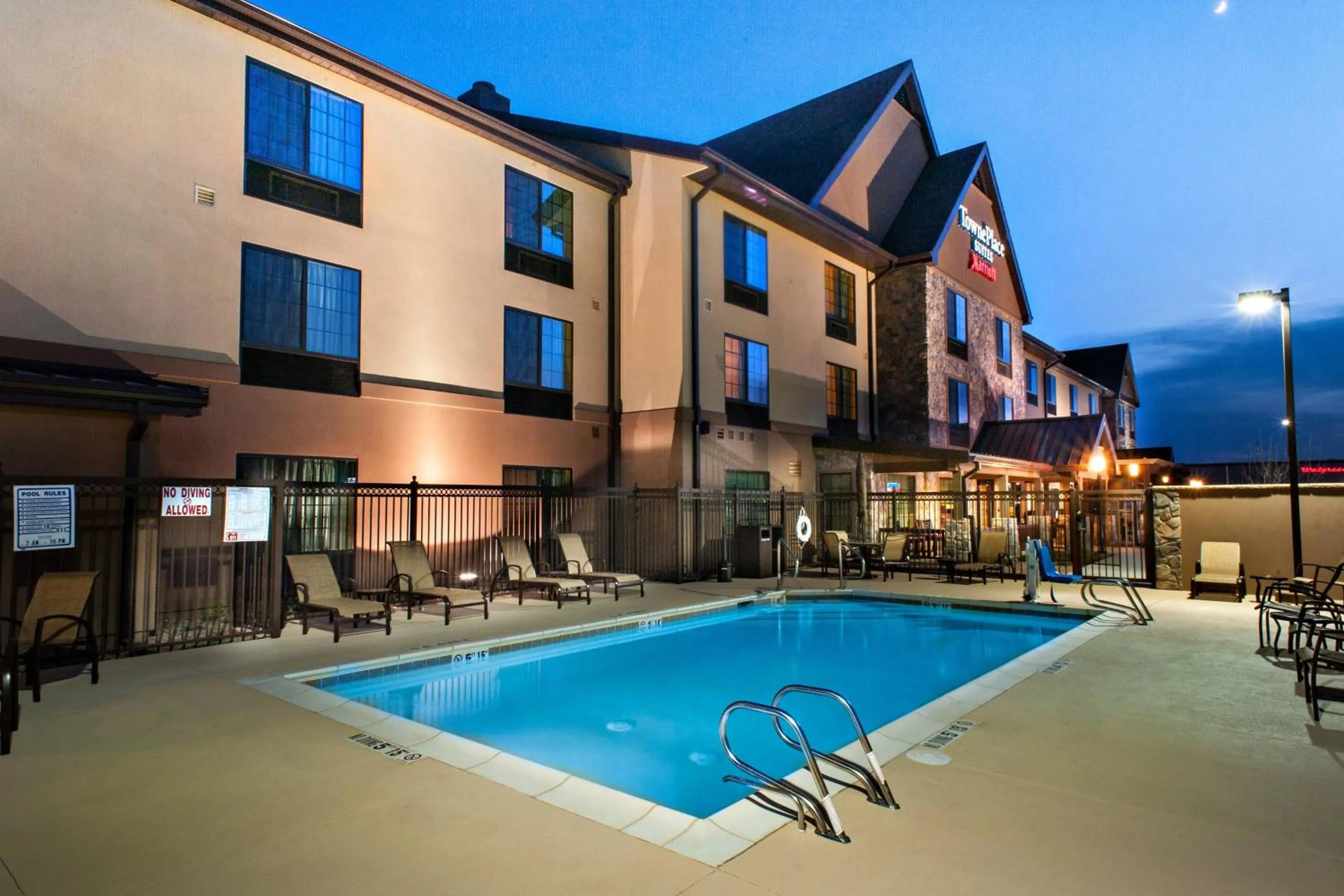Swimming pool in TownePlace Suites by Marriott Roswell