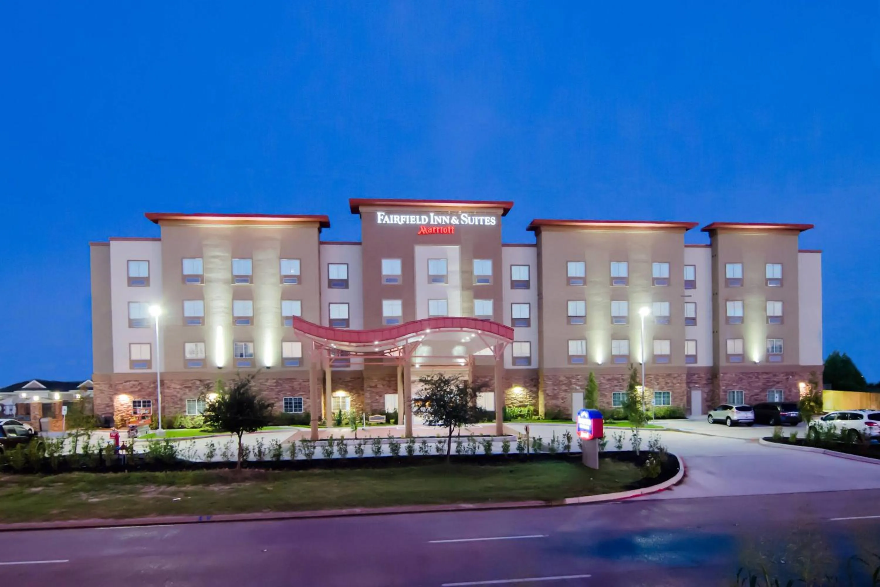 Property building in Fairfield Inn and Suites by Marriott North Spring
