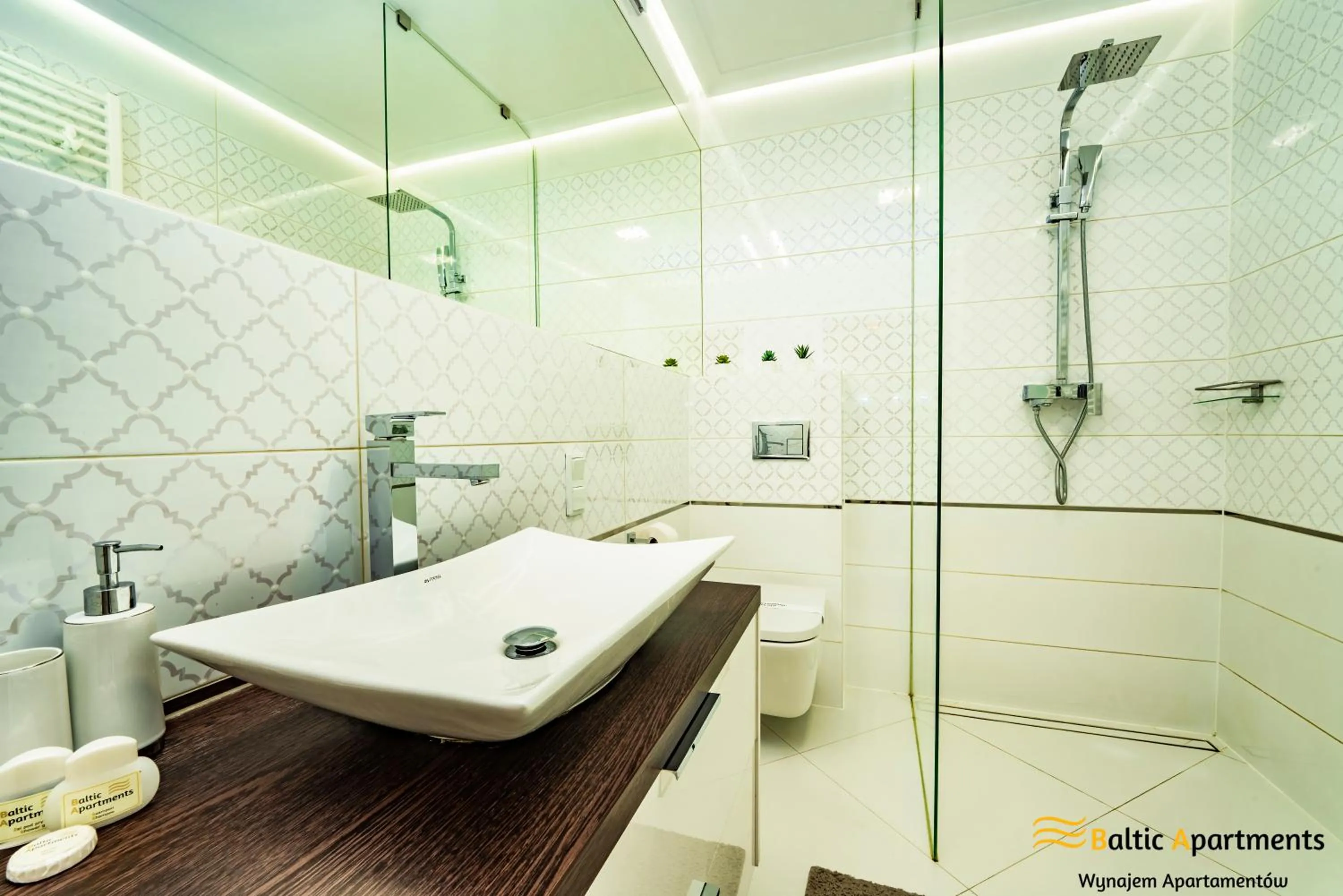 Shower in Baltic Apartments - Apartamenty Bałtyk