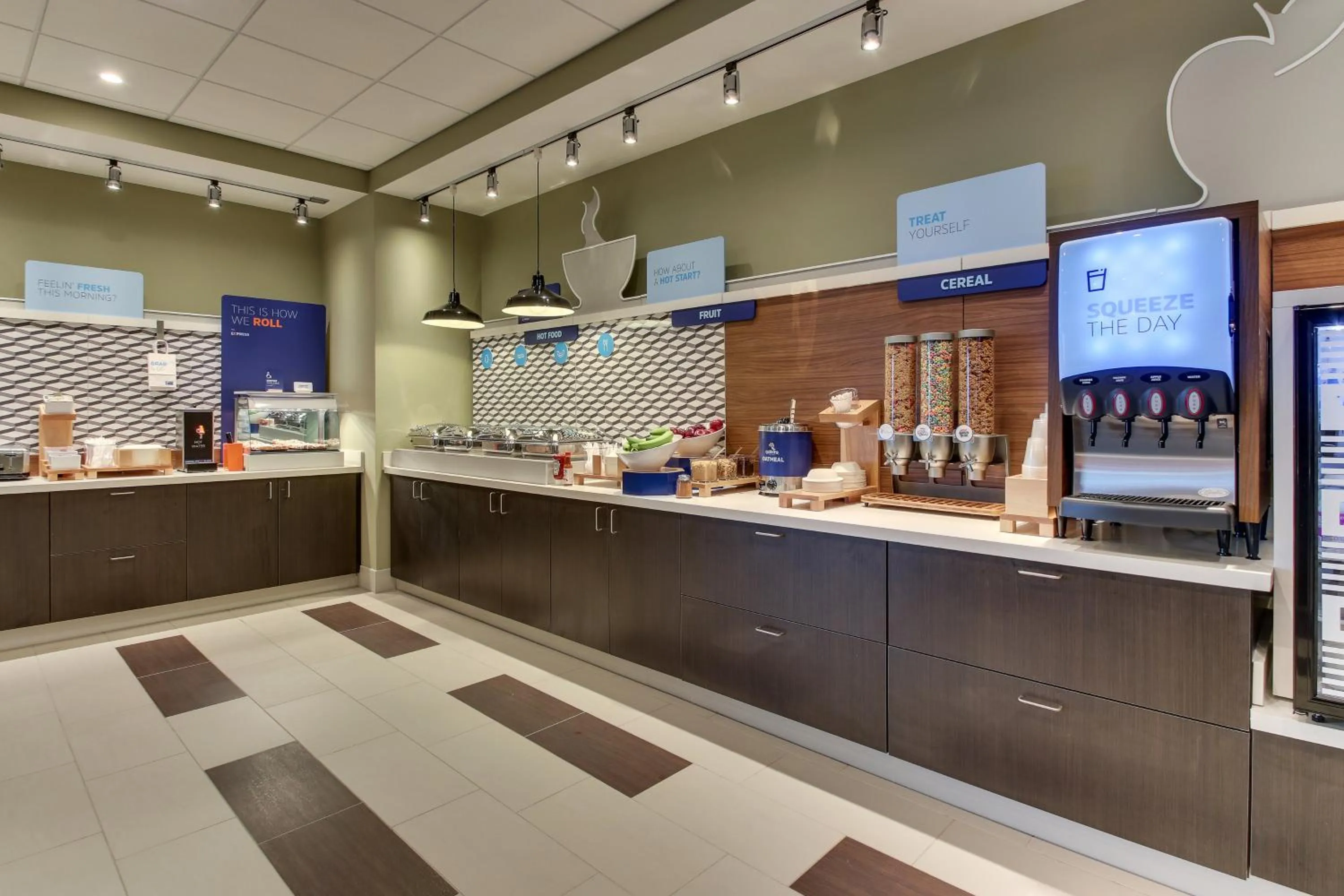 Breakfast in Holiday Inn Express & Suites - Nashville MetroCenter Downtown by IHG