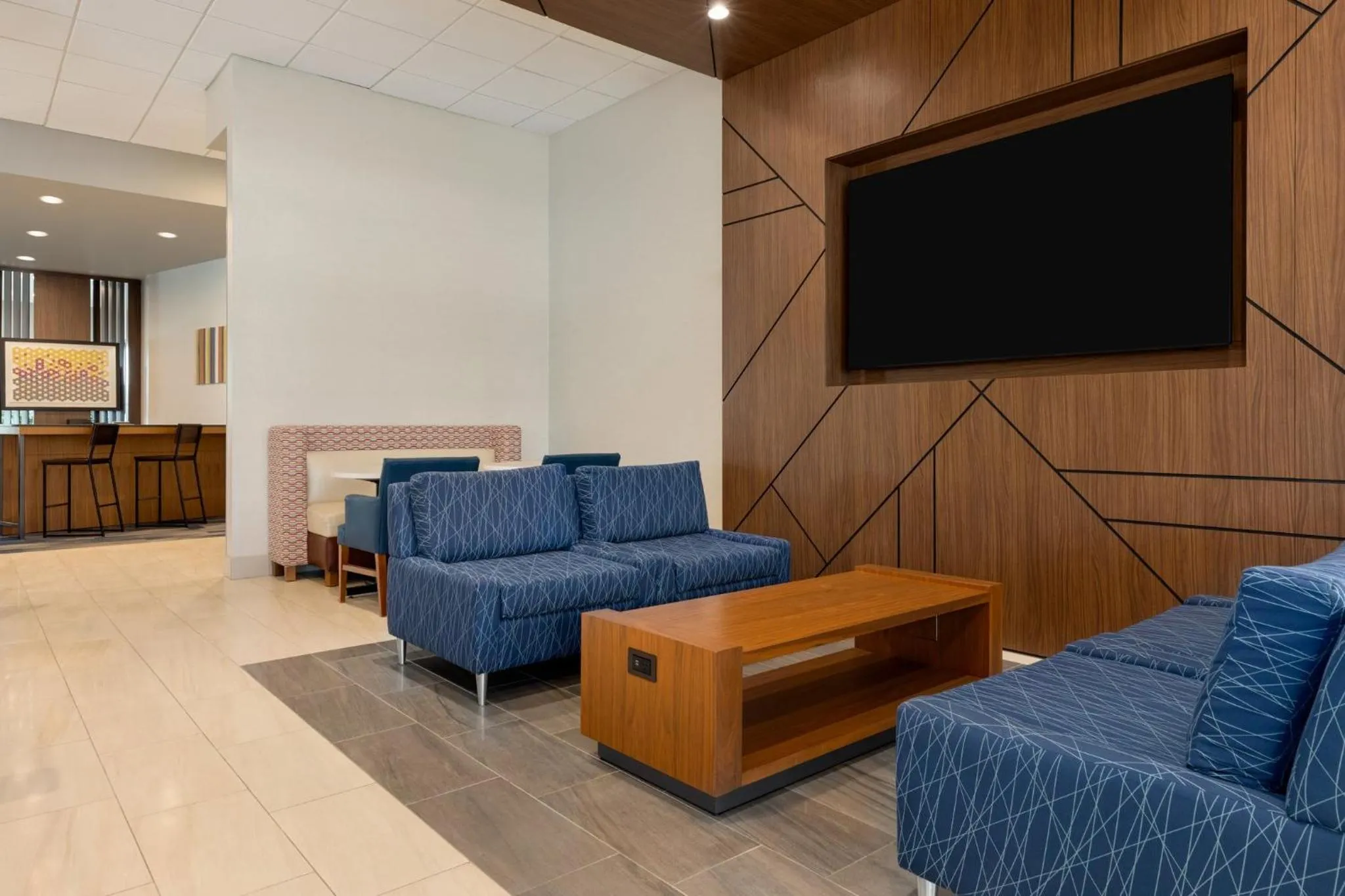 Breakfast in Holiday Inn Express & Suites - Dalton - Walnut Ave by IHG