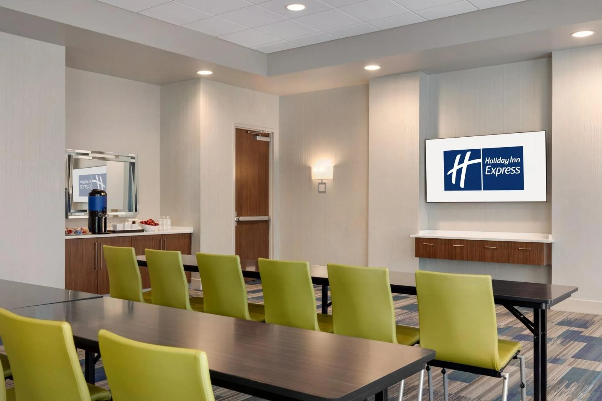 Meeting/conference room in Holiday Inn Express & Suites - Dalton - Walnut Ave by IHG