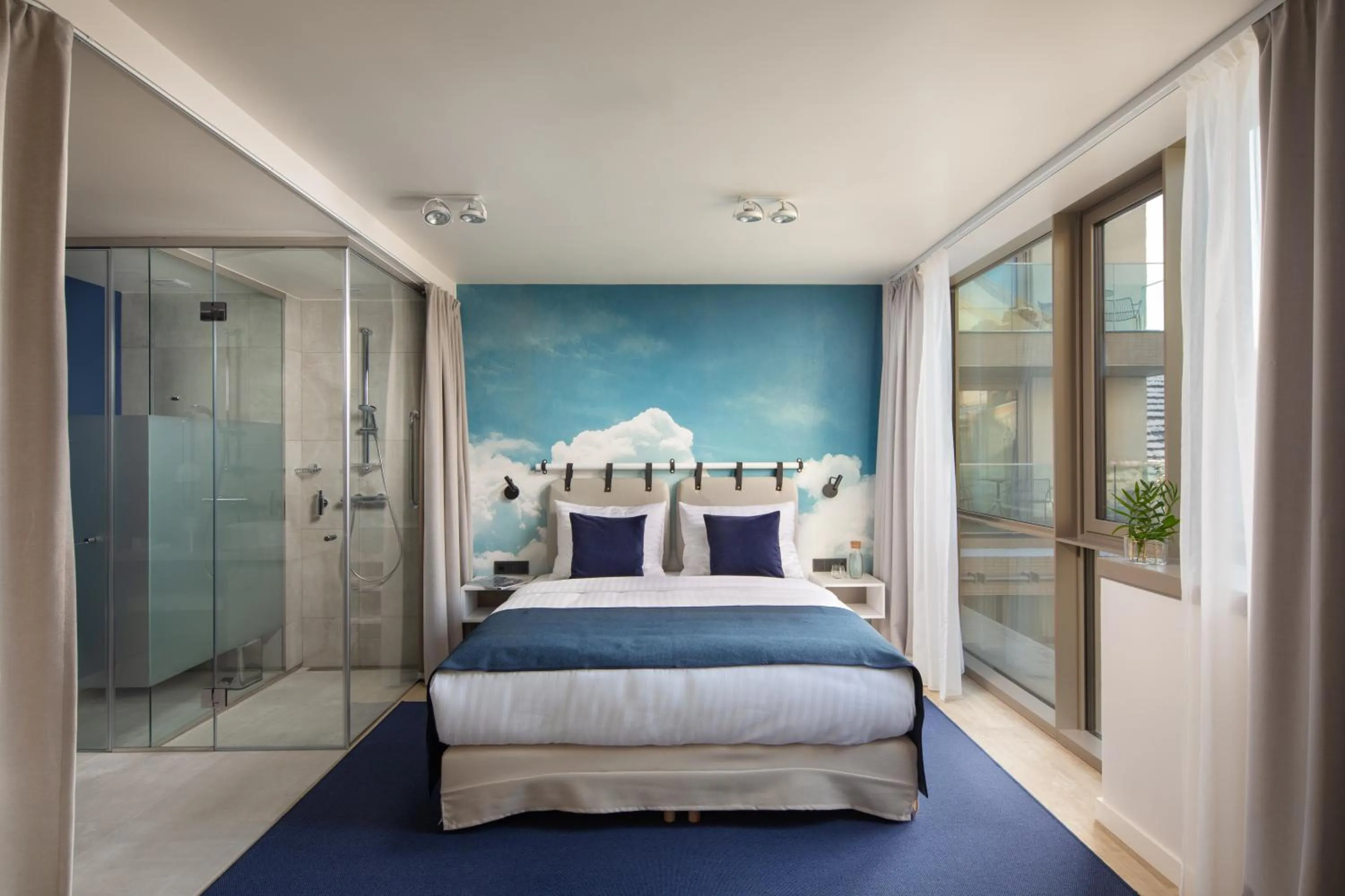 Shower, Bed in Cortile Hotel - Adults Only