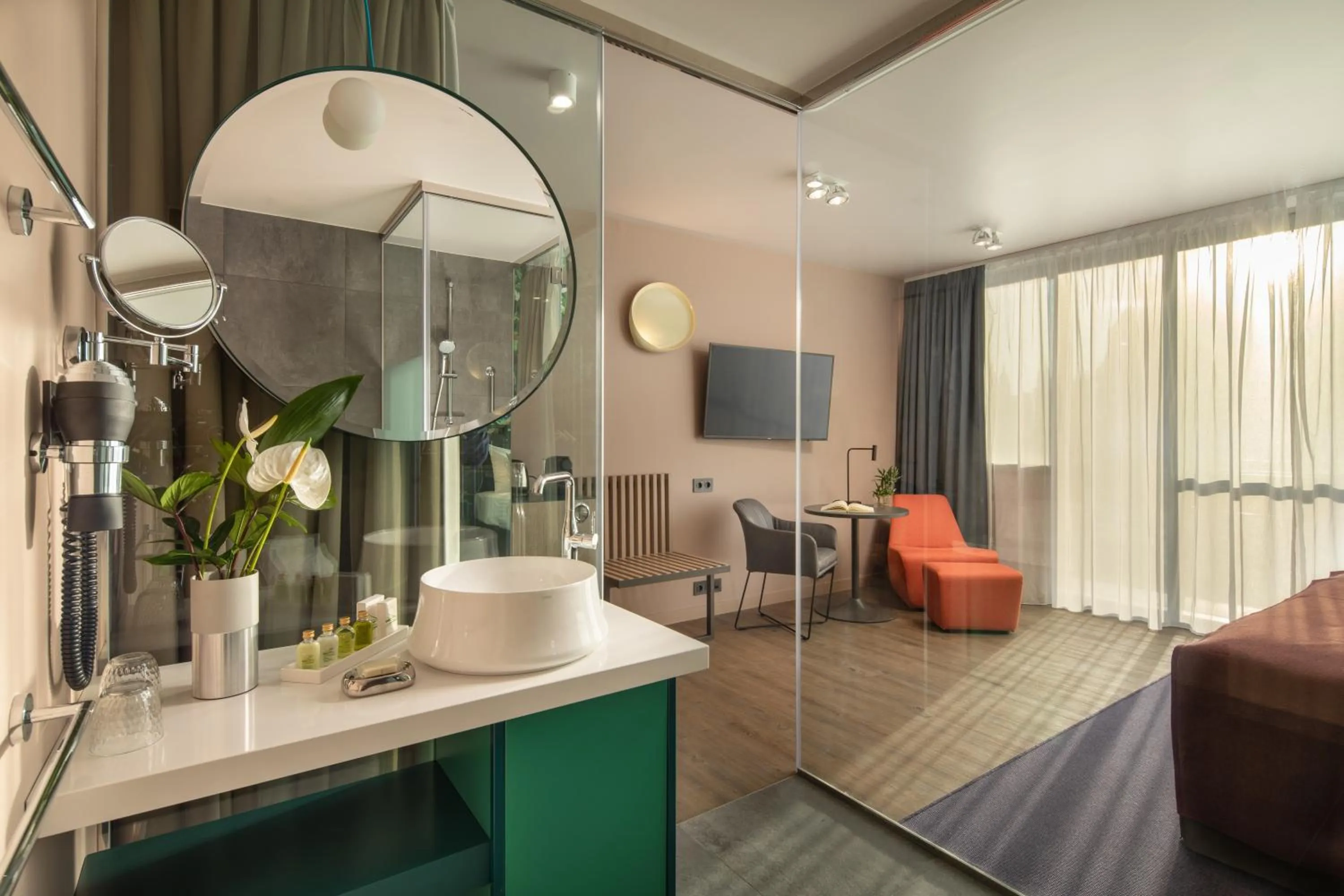 Bathroom, Bed in Cortile Hotel - Adults Only