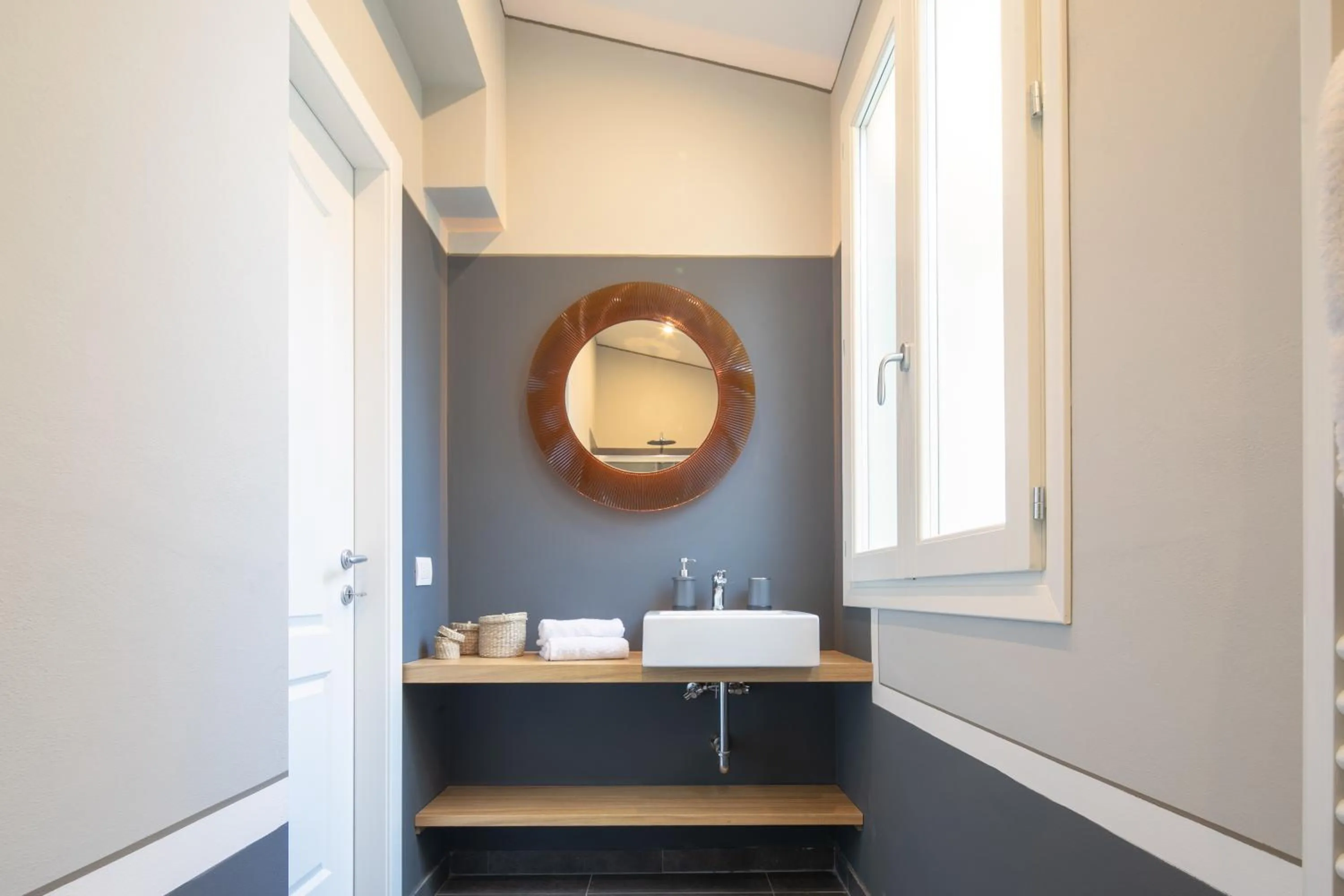 Bathroom in Nerli Prestige by Mmega