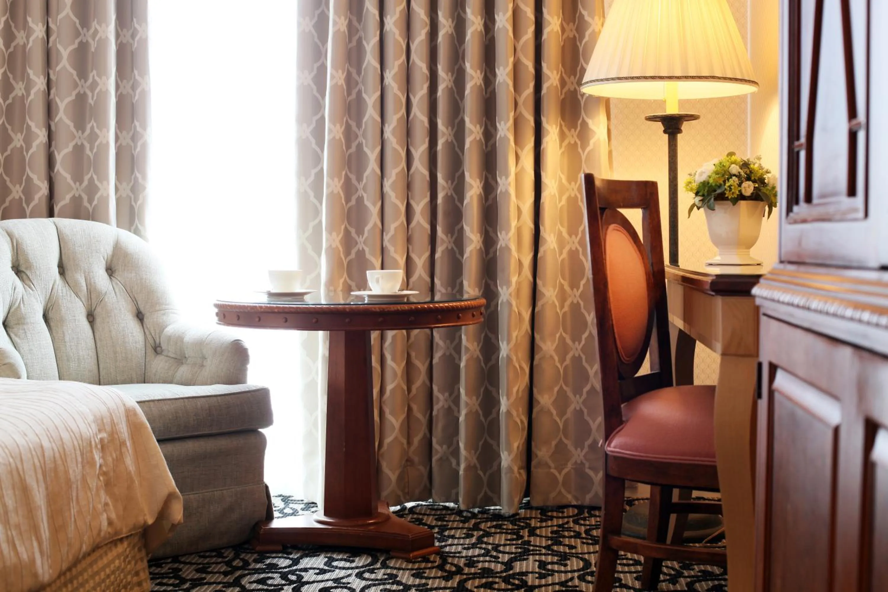 Seating area in Sendai Royal Park Hotel