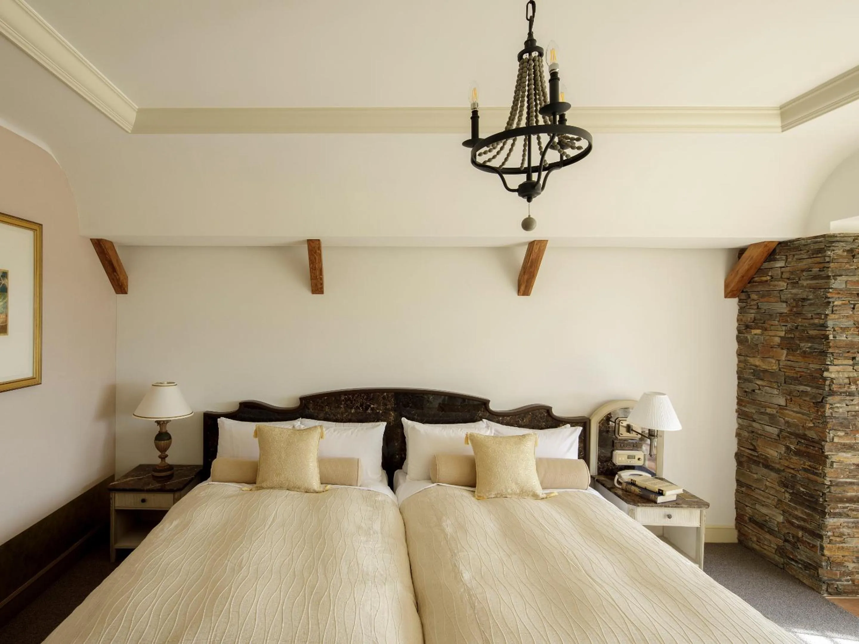 Bed in Sendai Royal Park Hotel