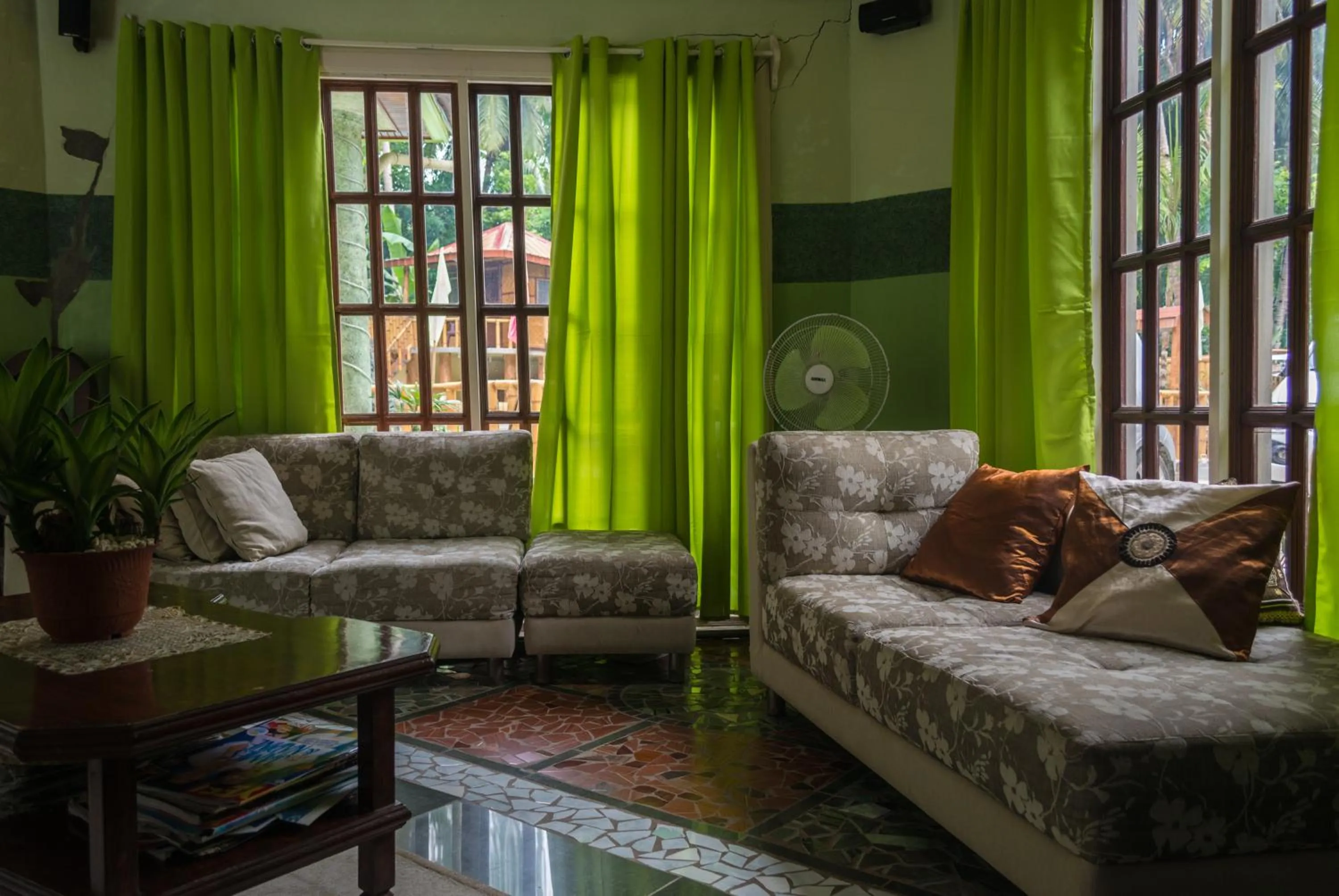 Living room in Stefanie Grace Inn