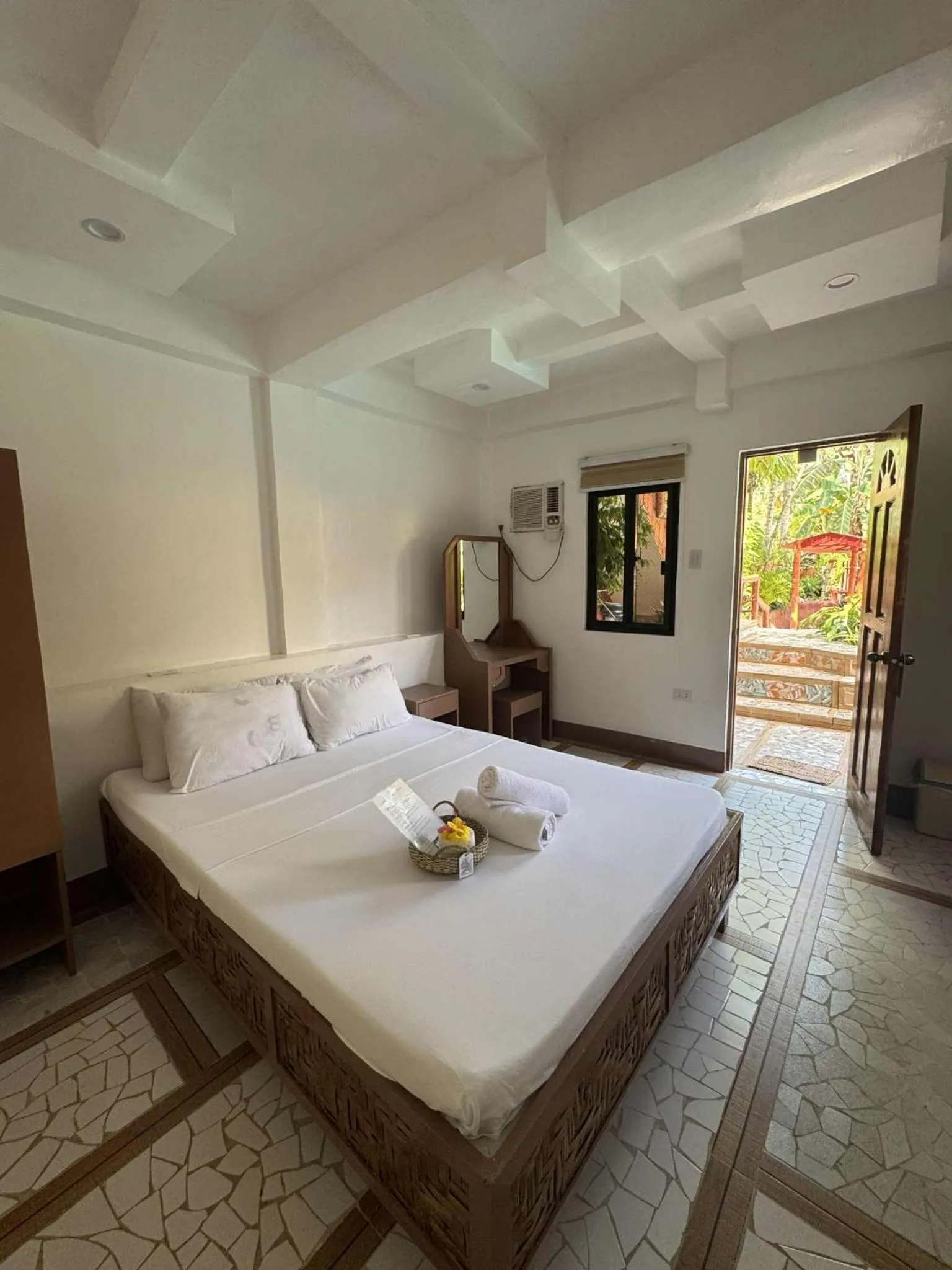 Bed in Stefanie Grace Inn