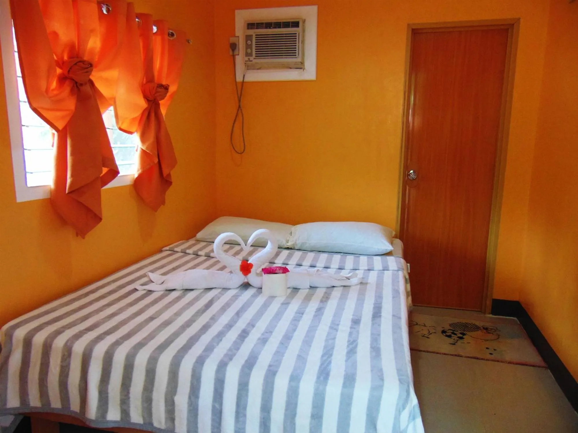 Bed in Stefanie Grace Inn