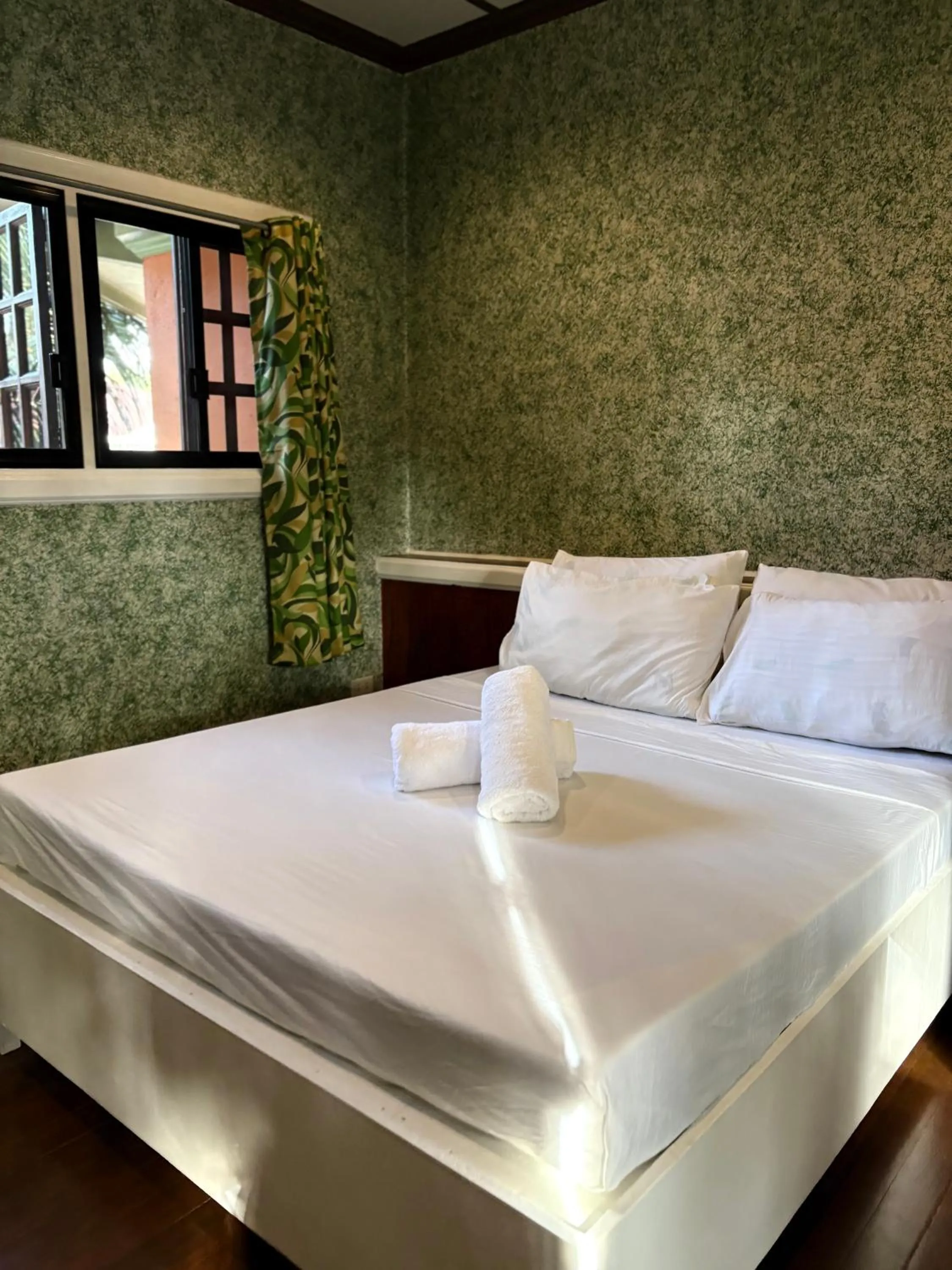 Bed in Stefanie Grace Inn