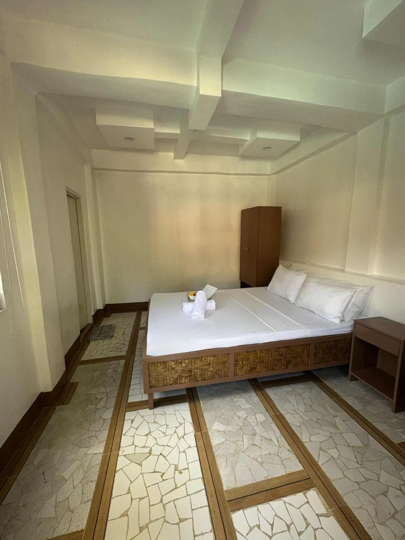 Bed in Stefanie Grace Inn