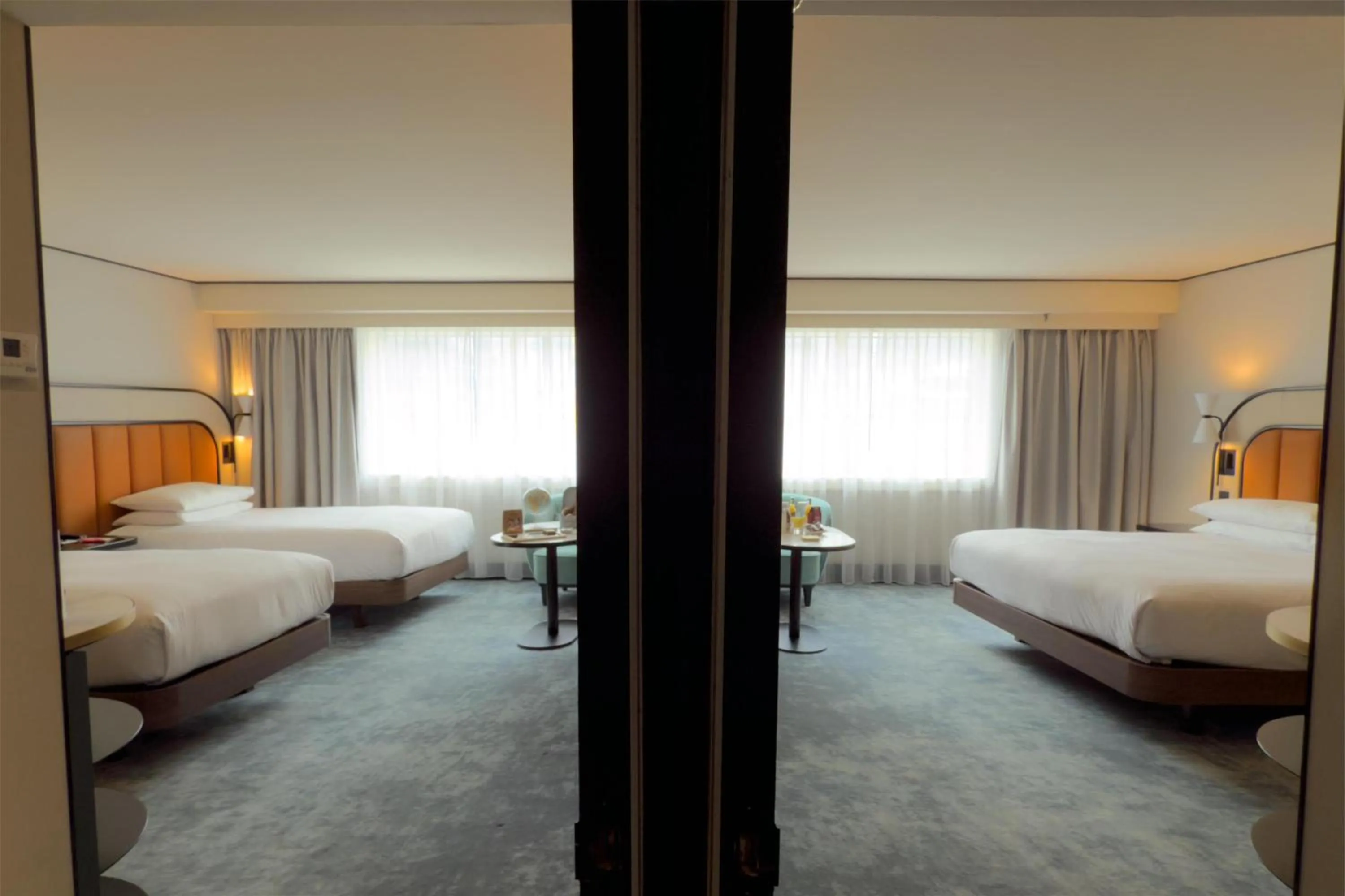 Photo of the whole room, Bed in Hilton Paris La Défense