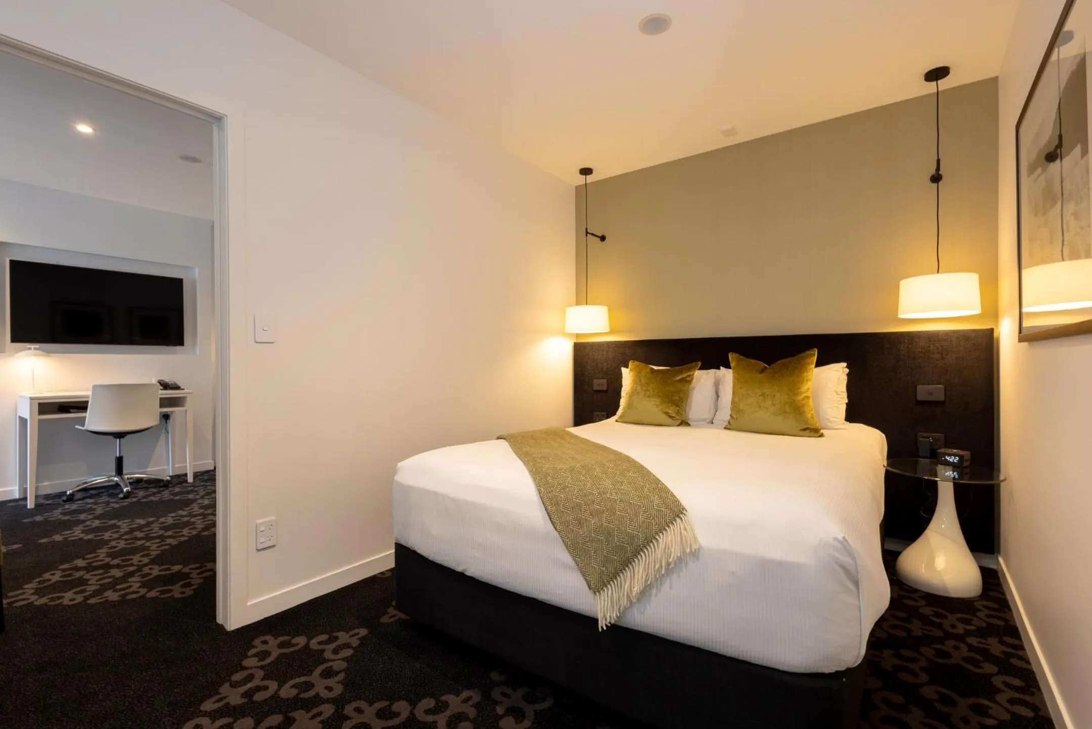 Photo of the whole room, Bed in Regent of Rotorua Boutique Hotel